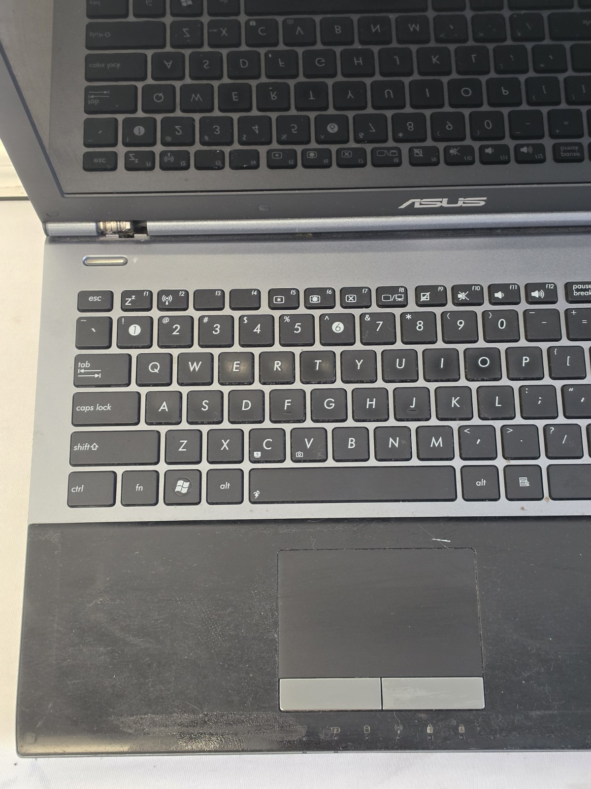 ASUS U56E Laptop – Intel i5-2430m – 12GB RAM – 160GB HDD NO BATT Win 10 – READ