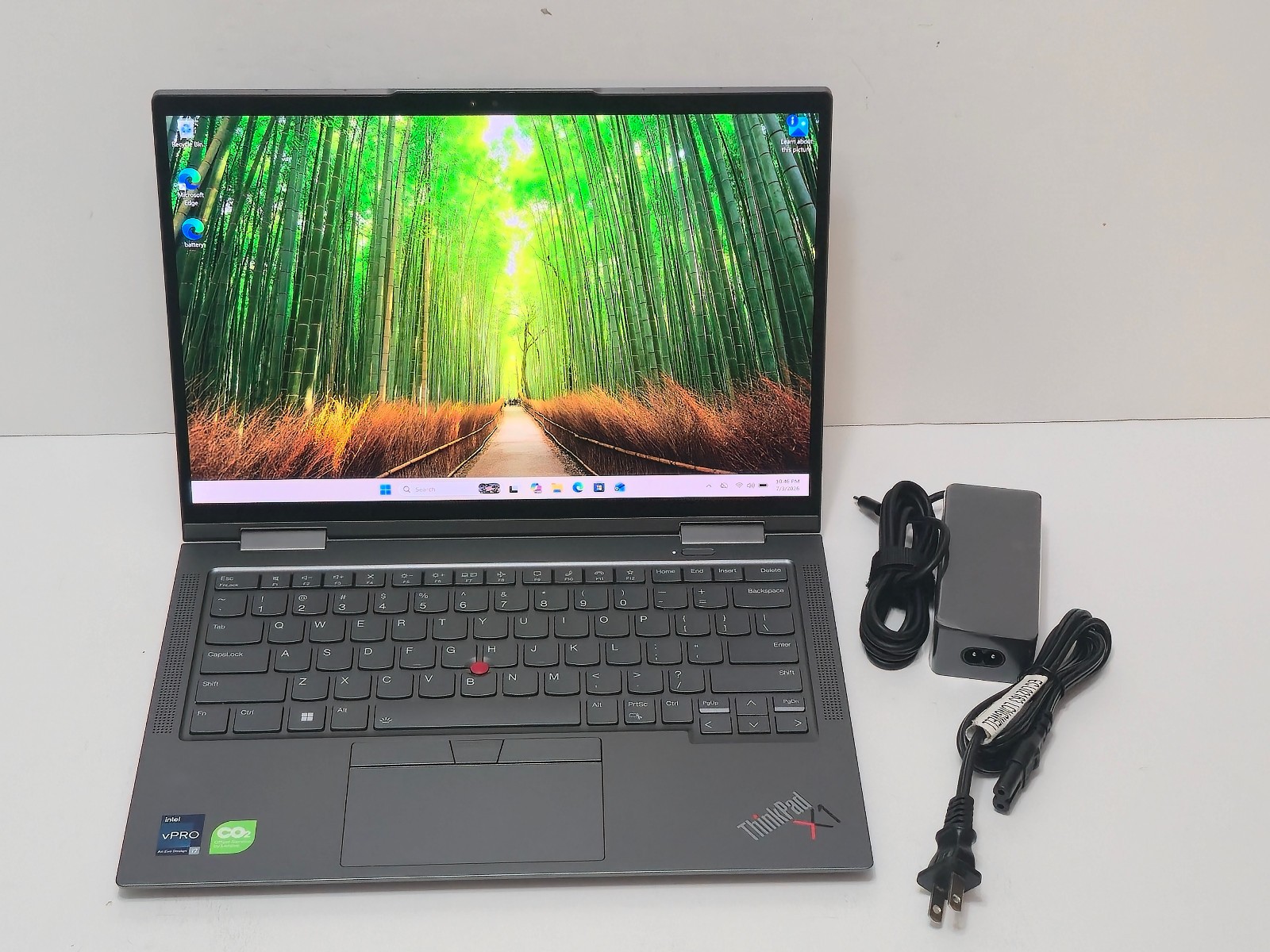 Lenovo ThinkPad X1 Yoga Gen 7 (i7-1270P7 CPU, 32 GB RAM 1 TB SSD) 14″ 4K Touch