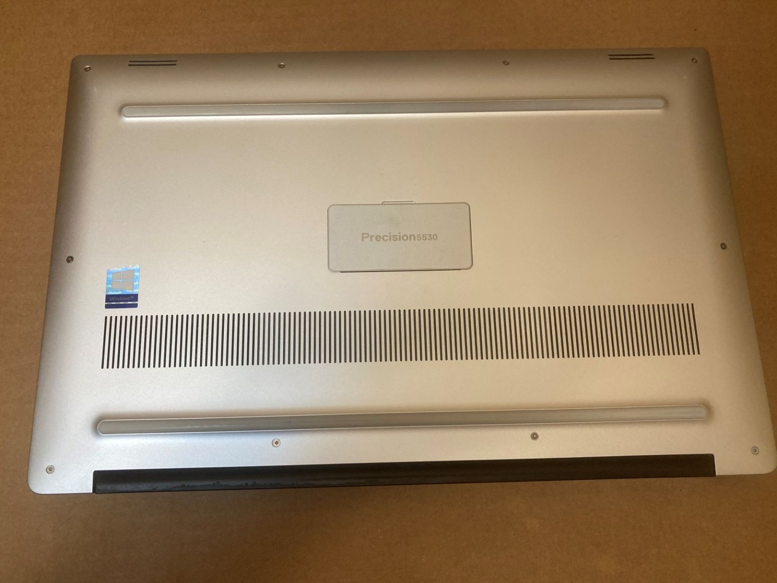 Dell Precision 5530 i7-2.6GHz 32GB 256GB SSD P1000 4GB GDDR Win11