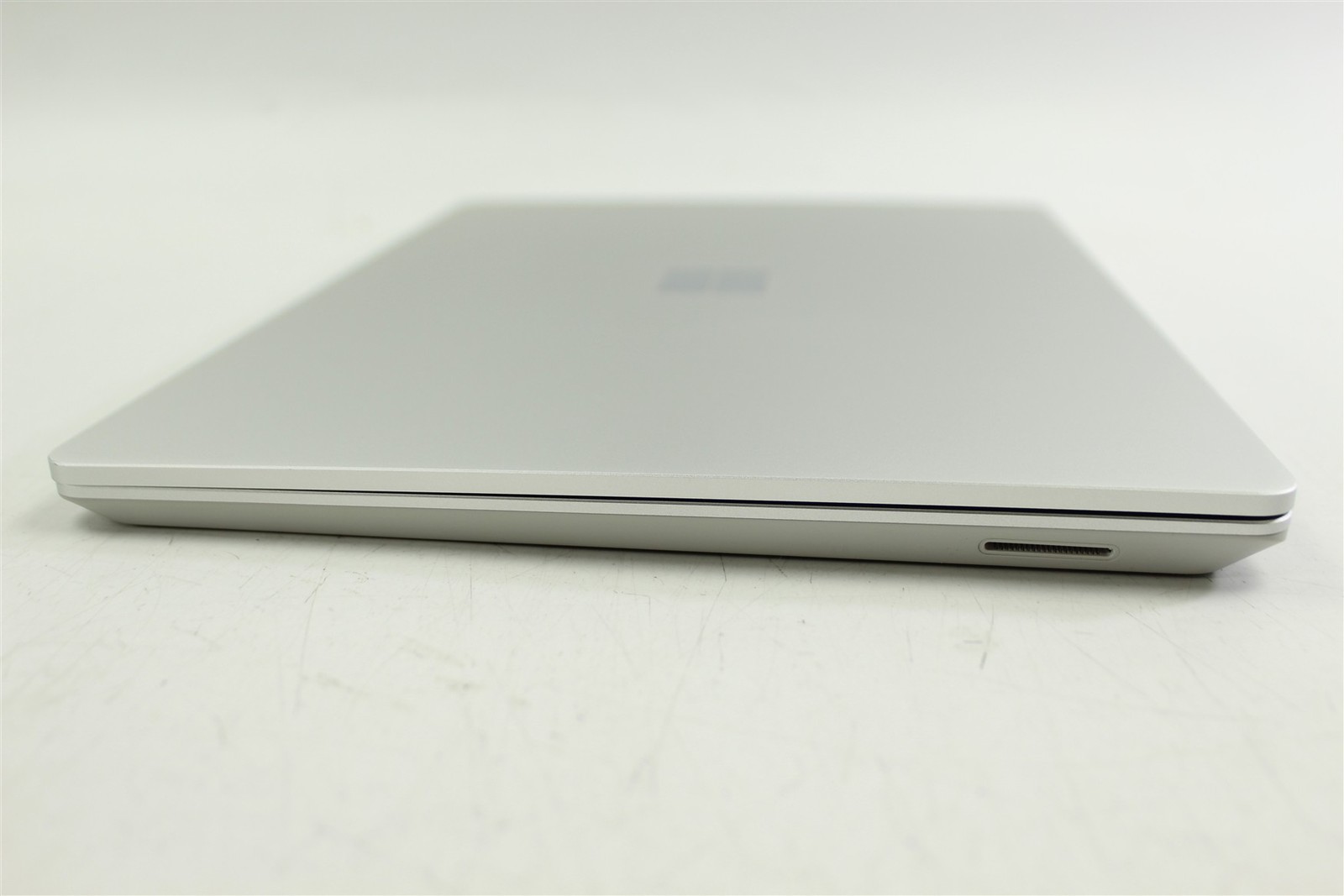 Microsoft Surface Laptop Go 2 2013 12.4″ i5-1135G7 256GB SSD 16GB RAM W11H