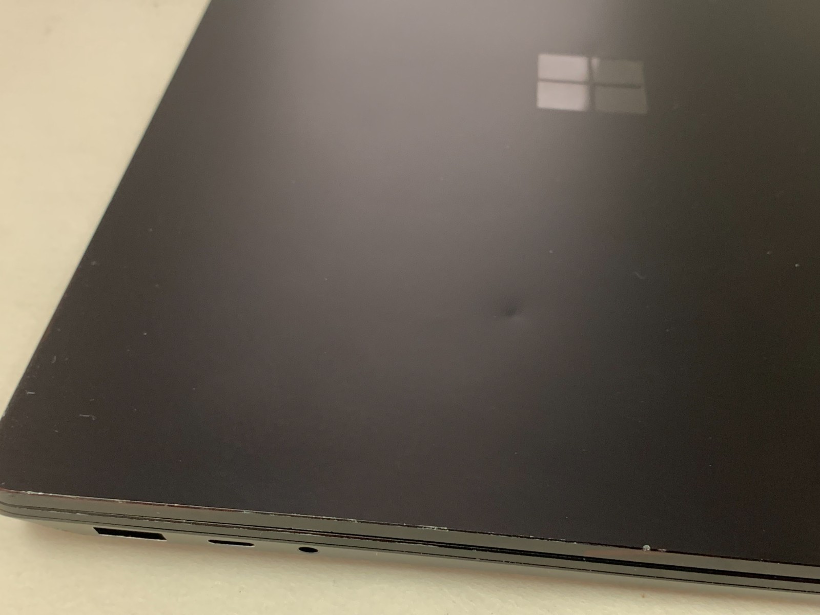 Microsoft Surface Laptop 4 i5-1145G7 2.6GHz 16GB 256GB NVMe W11P Mod. 1951