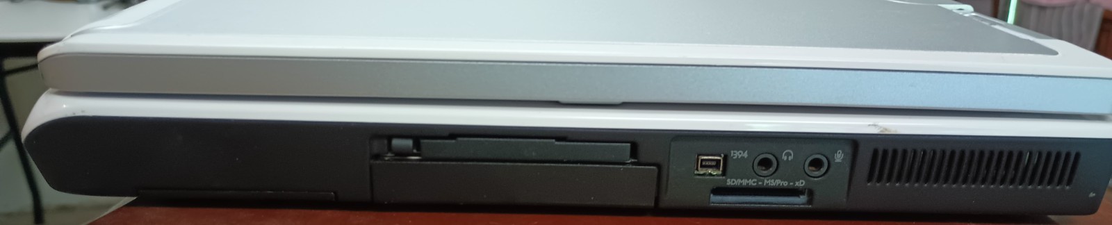 Dell Inspiron E1705 17″ Laptop Core 2 Duo 2.0GHz 1GB RAM 120GB XP ATI X1400