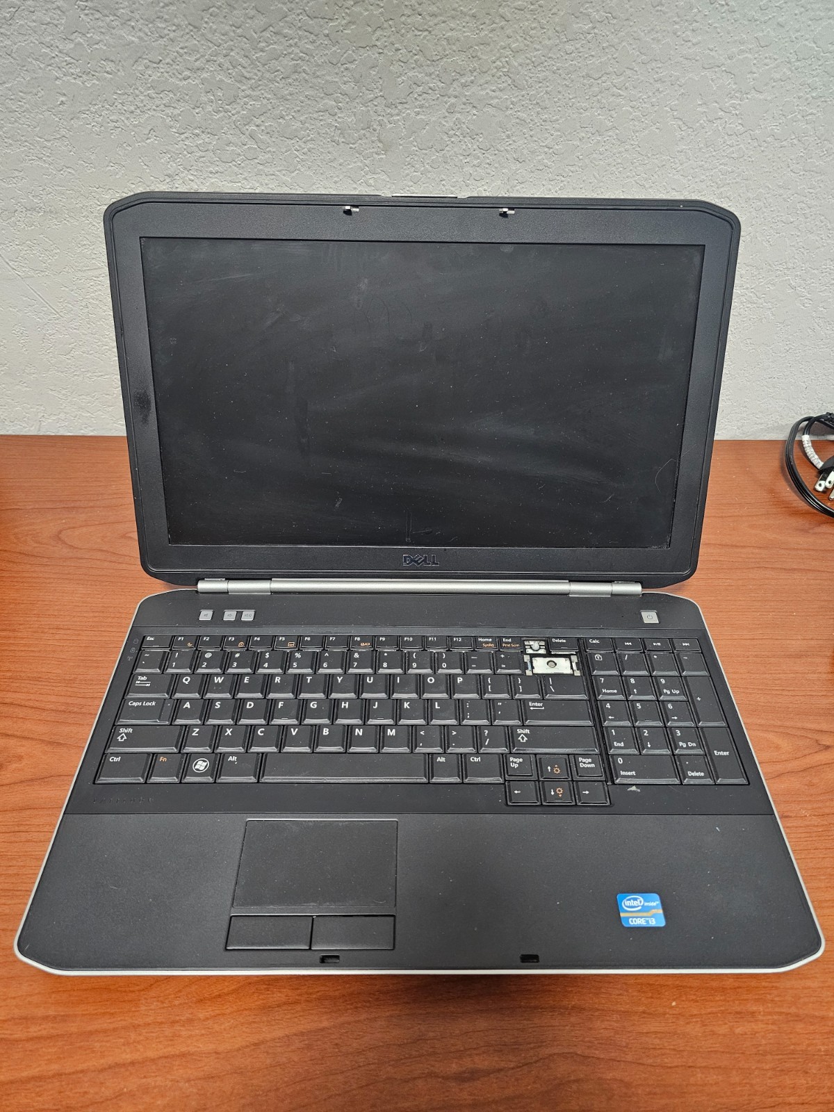 DELL Latitude E5520 Laptop (15.6″, i3-2350M, 2 GB/No SSD, No OS) – READ!