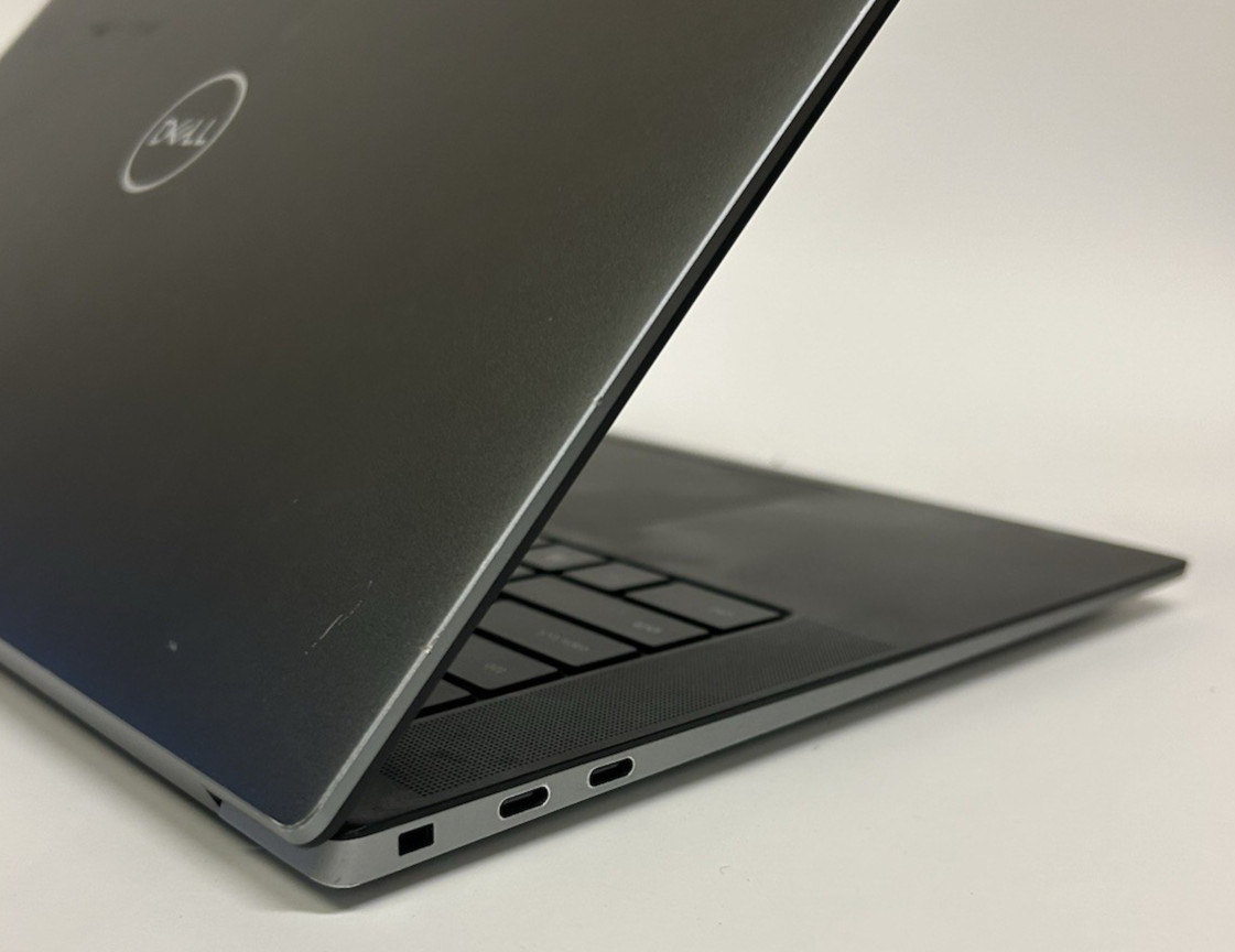 Dell Precision 5570 15.6″ UHD+ 4K Touch i5-12600H – 4GB RTX A1000 – NO SSD / RAM