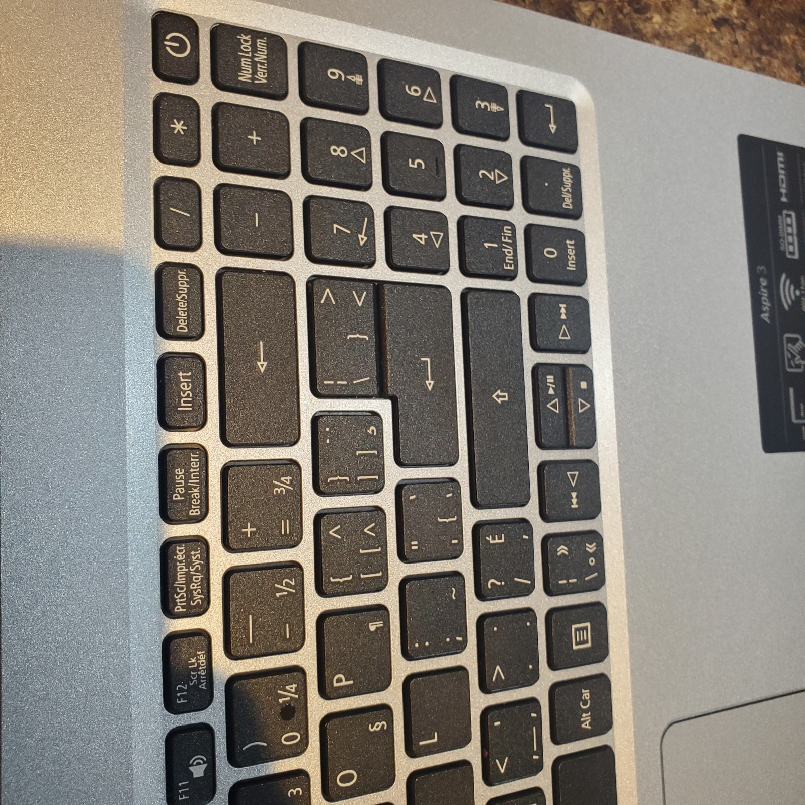 Acer Aspire 3 A315-23 Series 15.6″ (N18Q13) Laptop *FOR PARTS* (Near Mint)