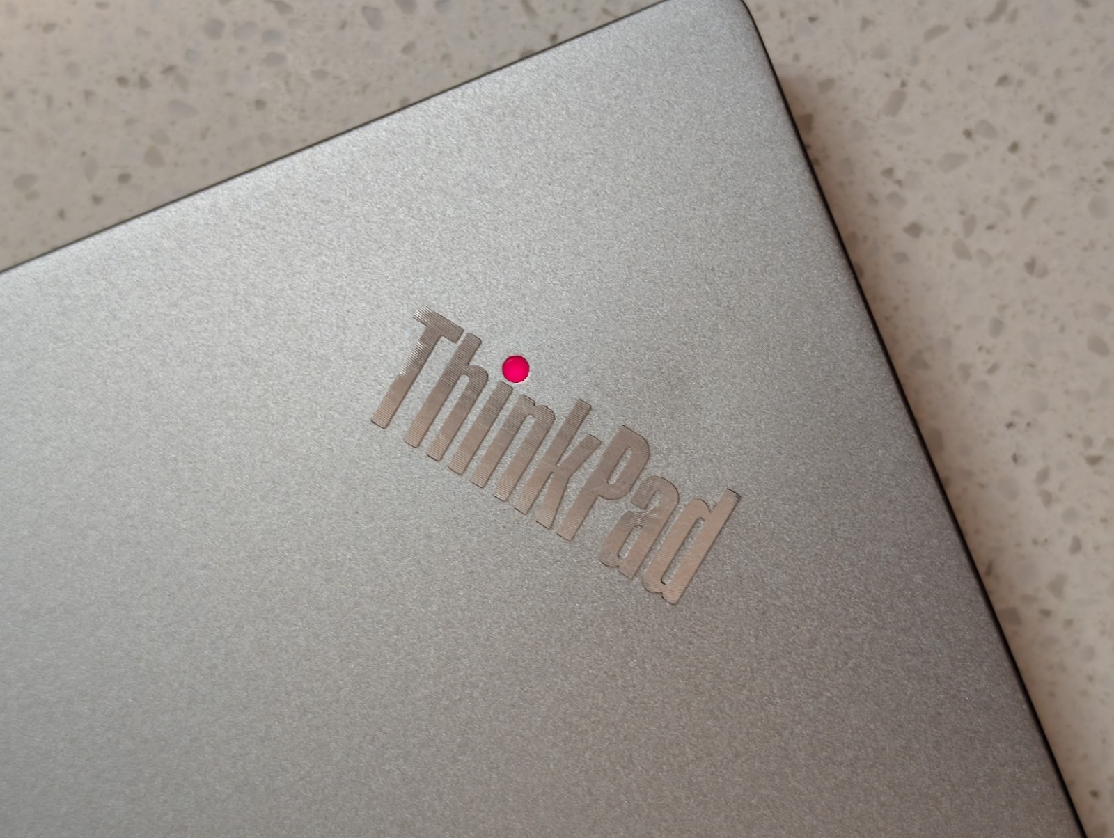 Lenovo ThinkPad E14 Gen 4 Intel i5-1235U 8GB DDR4 256GB SSD – Win11 – EXCELLENT
