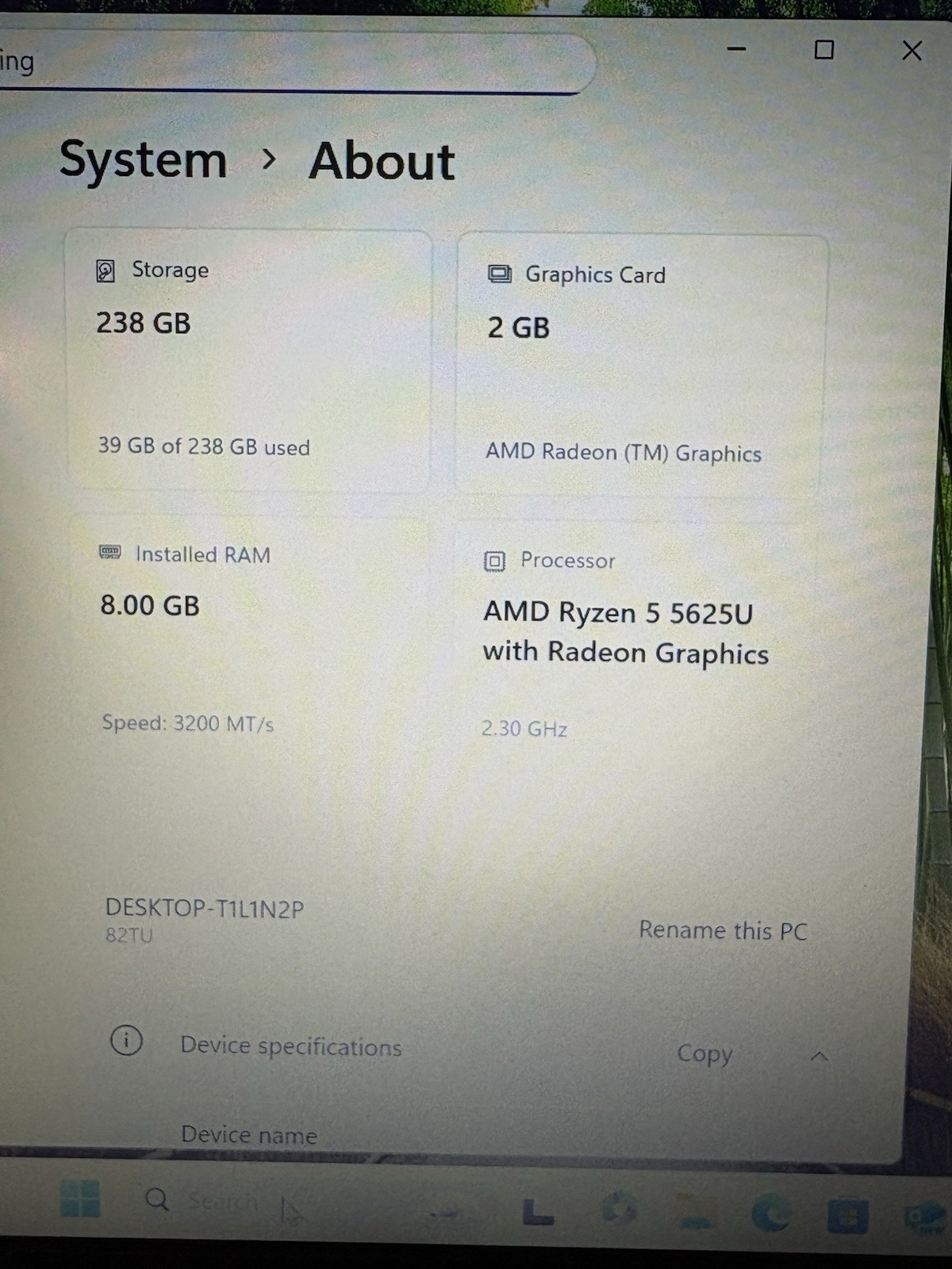 Lenovo V14 G3 ABA AMD Ryzen 5 8GB RAM 256GB SSD Win 11 Pro Laptop 14″