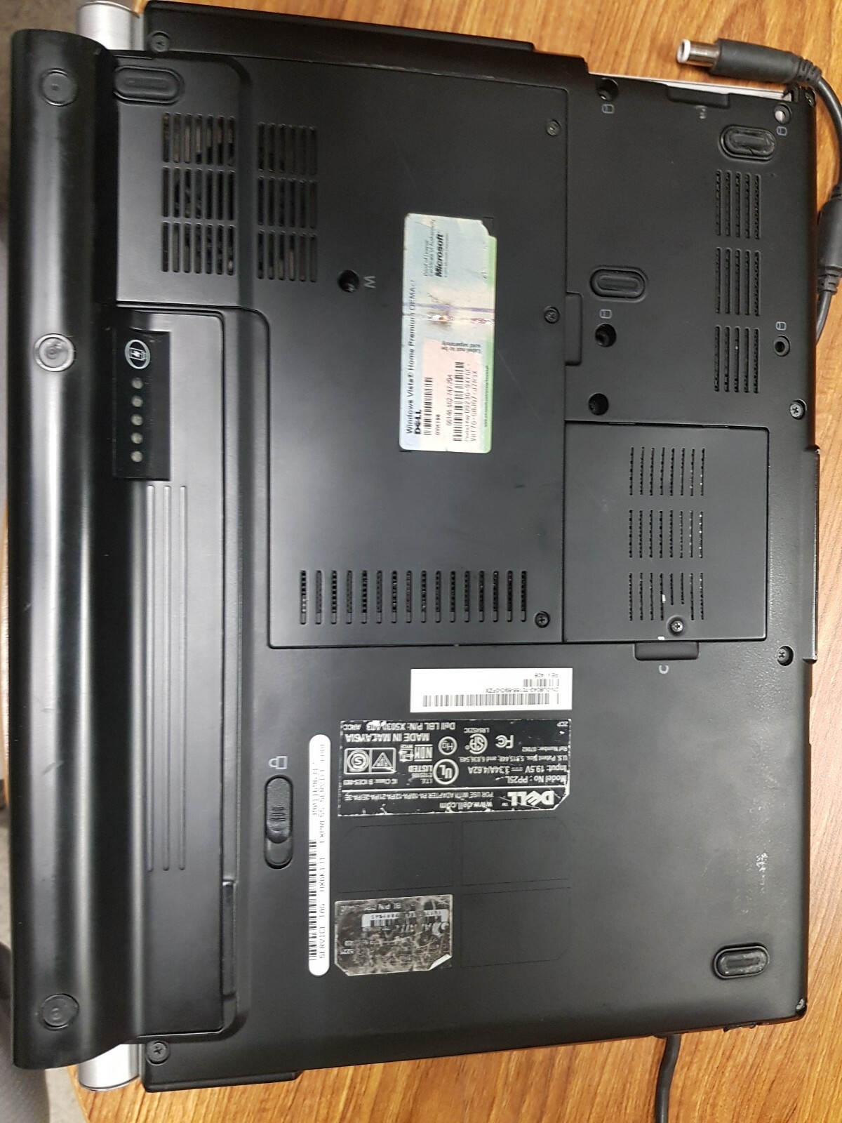 Dell XPS M1330 13.3″ Intel Core2Duo T5450 1.67Ghz 80GB HD 4GB for parts