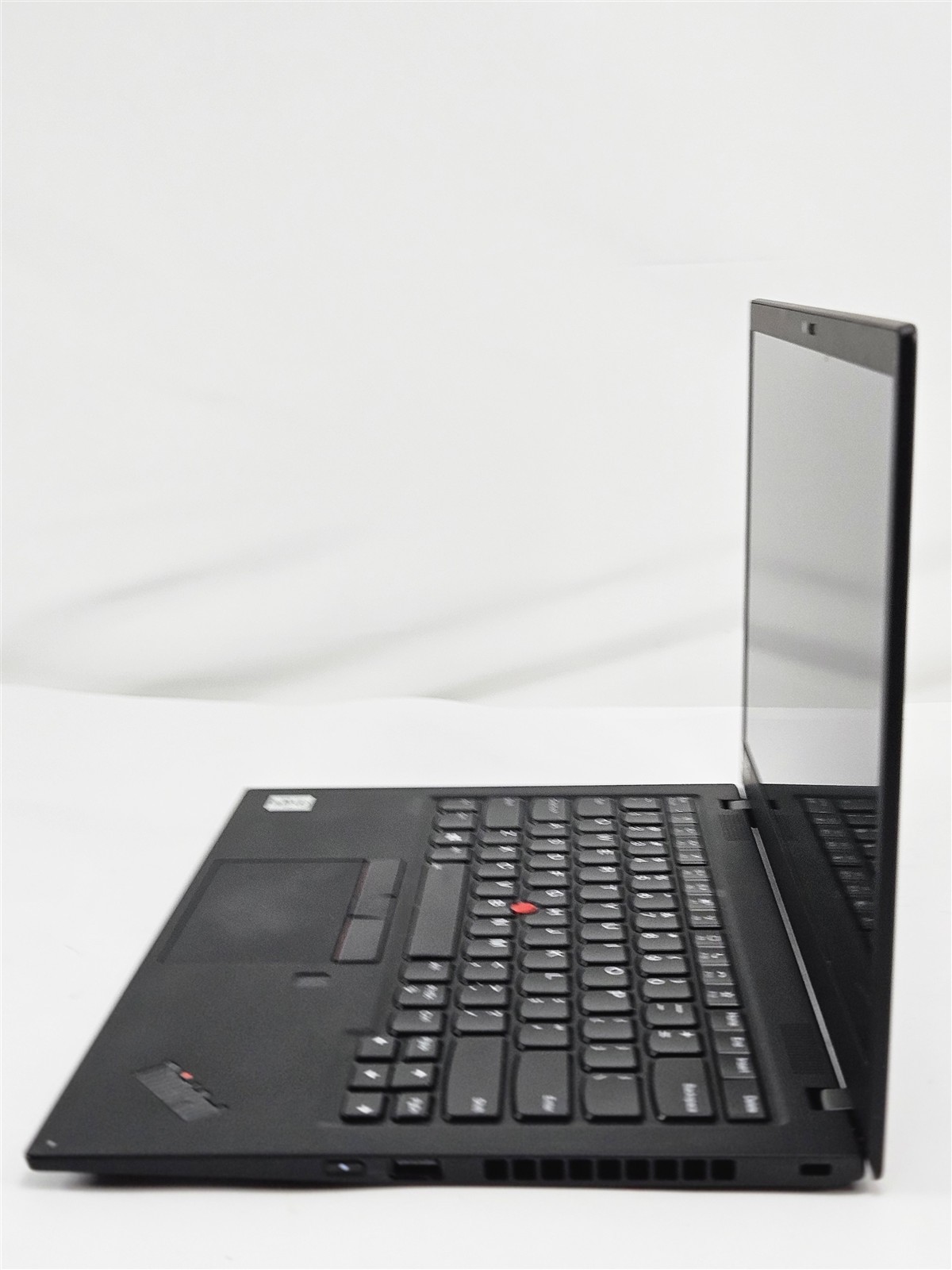 Lenovo ThinkPad X1 Carbon Gen 8 Intel Core i7-10610U 16GB 512GB SSD 14″ UHD