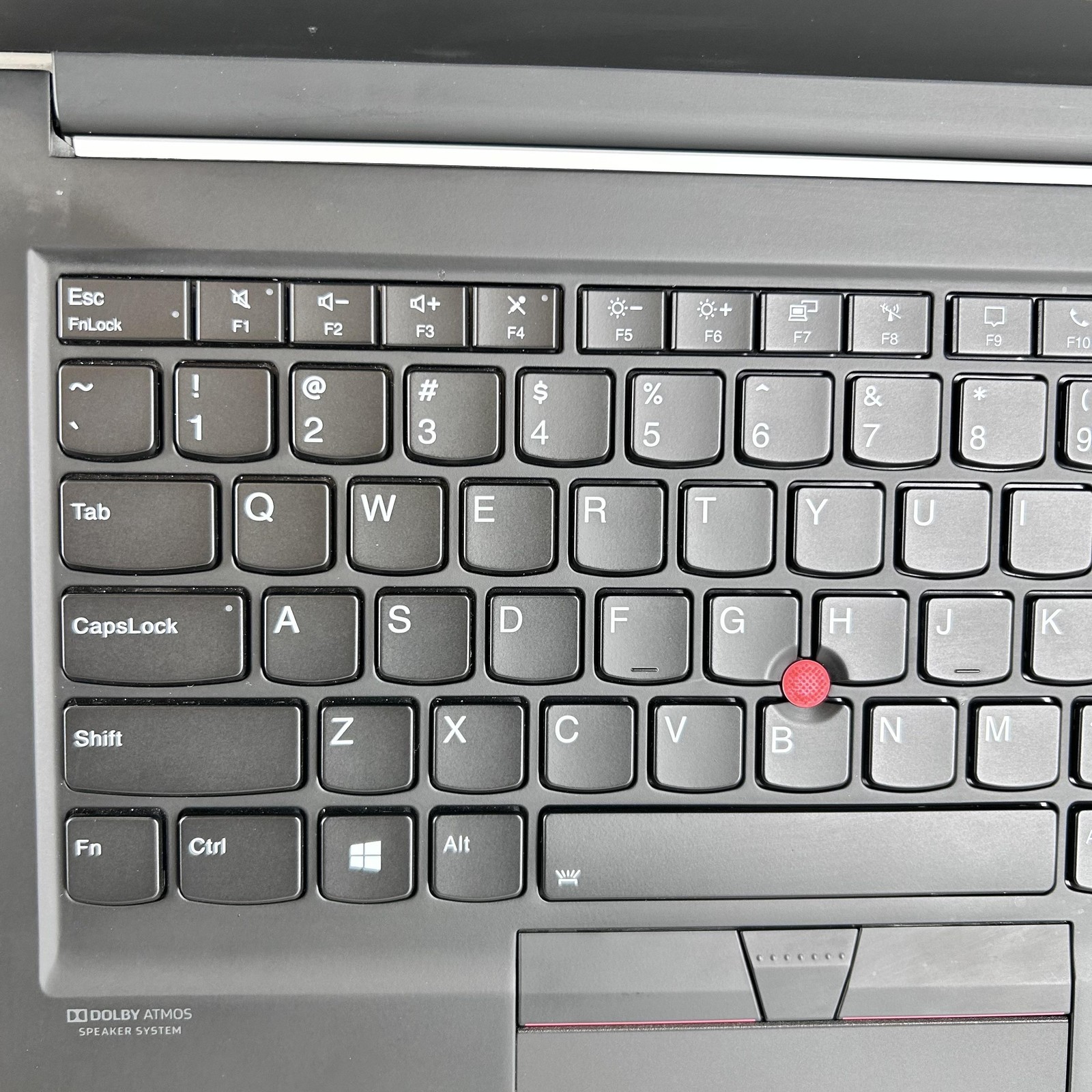 Lenovo ThinkPad P1 Gen 3 15 FHD i7-10750H 2.60GHz 32GB 512GB Quadro T2000 Max-Q