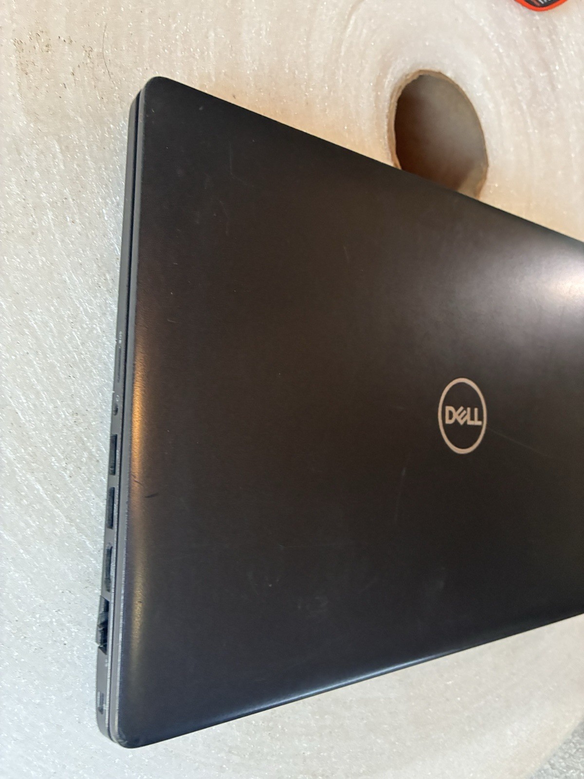 Dell Latitude 5400 i5-8250U 1.60 GHz 0GB RAM No SSD Read