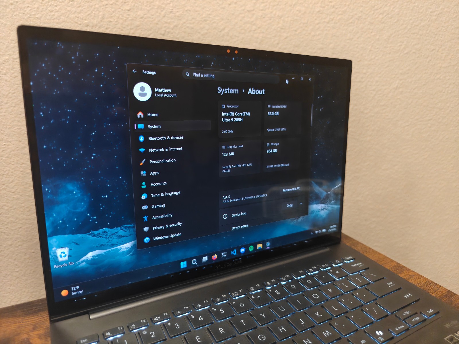 ASUS Zenbook 14 UX3405, Intel Ultra 9 285H, 32GB DDR5, 1TB SSD, OLED Touchscreen