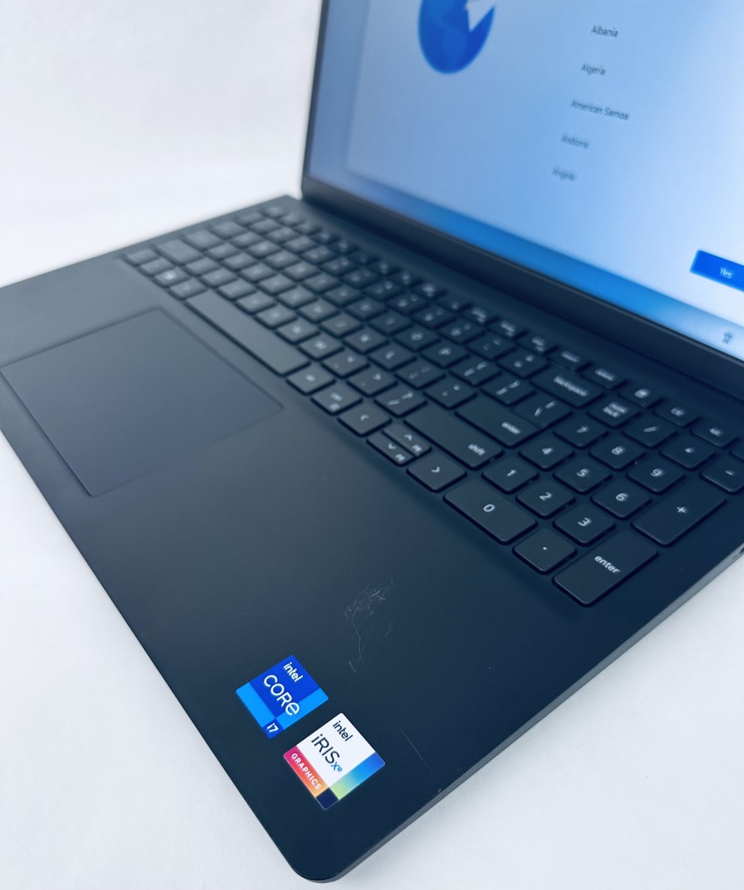 Dell Inspiron 3530 15.6″ FHD Touch i7-1355U 16GB RAM 512GB SSD W11H U