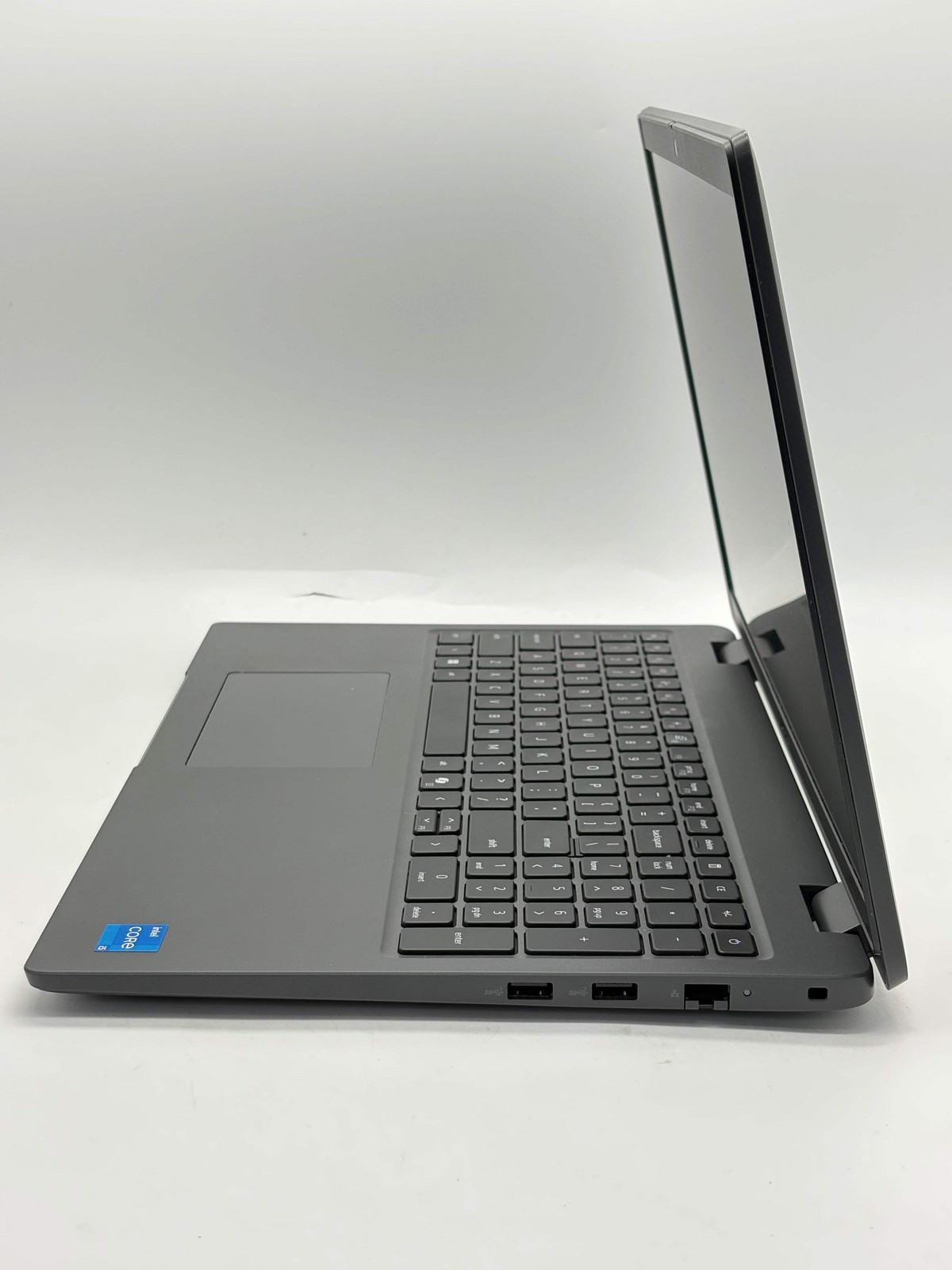 Dell Latitude 3550 15.6″ Core i5 13th Gen 8GB 256GB SSD Black Used
