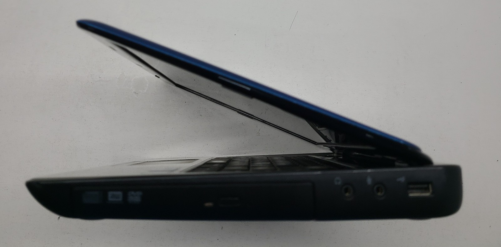 Dell Inspiron N4010 Laptop Intel Pentium P6100 3GB Ram 320GB HDD NO OS (FL)