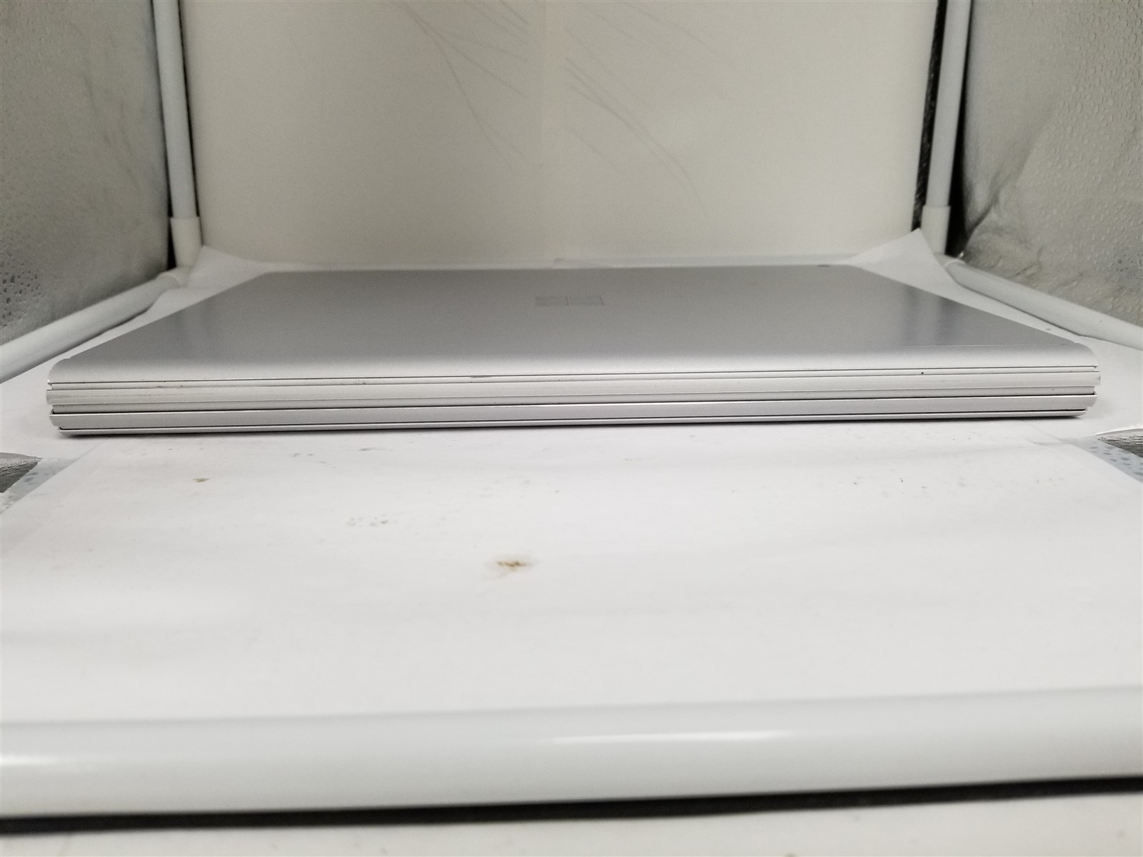 Microsoft Surface Book 2 Core i5 13.5″ 8GB/128GB Silver Reduced Price VW6257