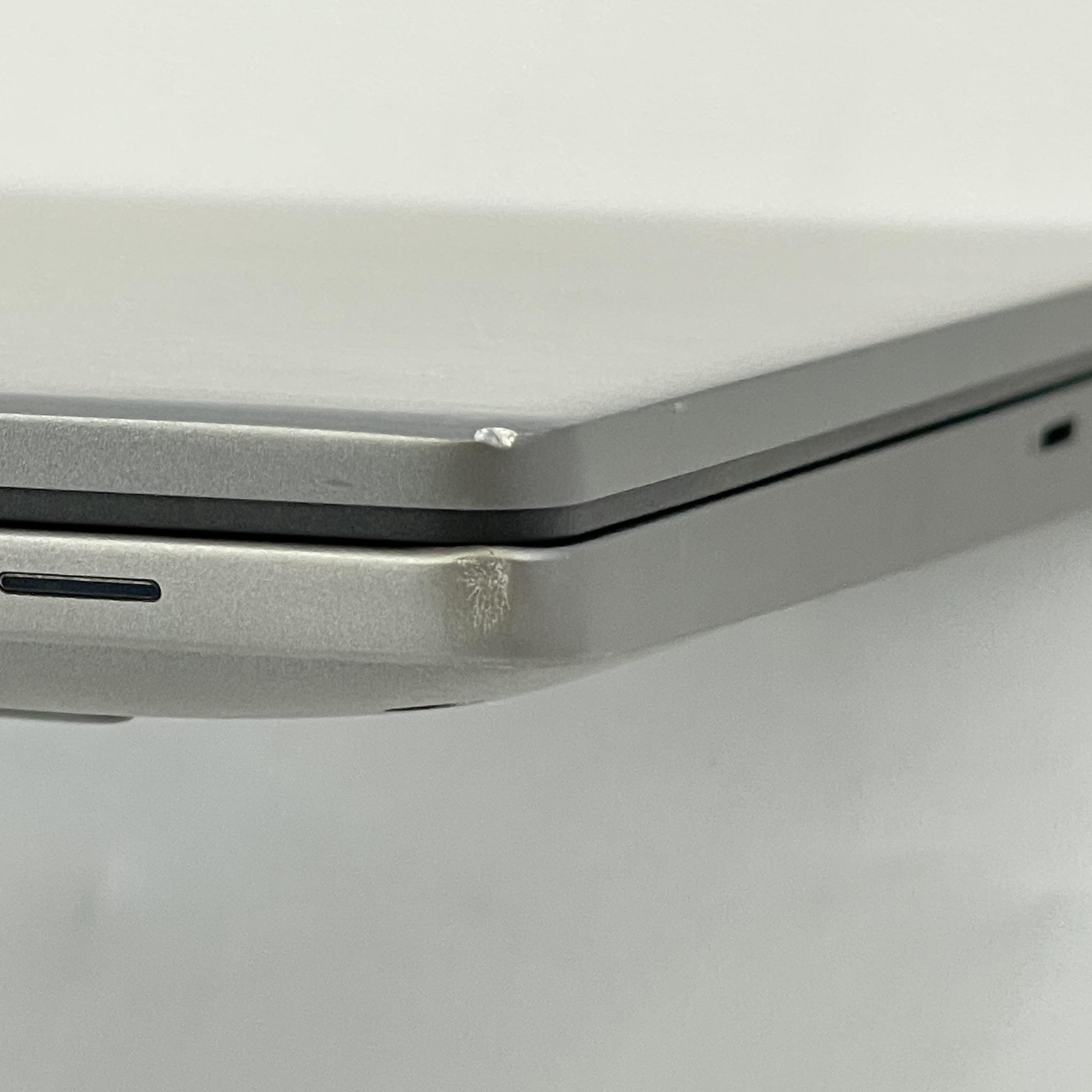 Dell Latitude 7420 14 Gray 4K i7-1185G7 3.00GHz 16GB RAM 512GB SSD Good
