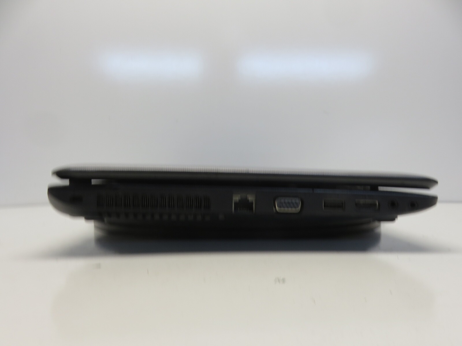 Toshiba Satellite L755-s5248 Intel Pentium B940 2 GHz 4 GB NO HDD No Batt