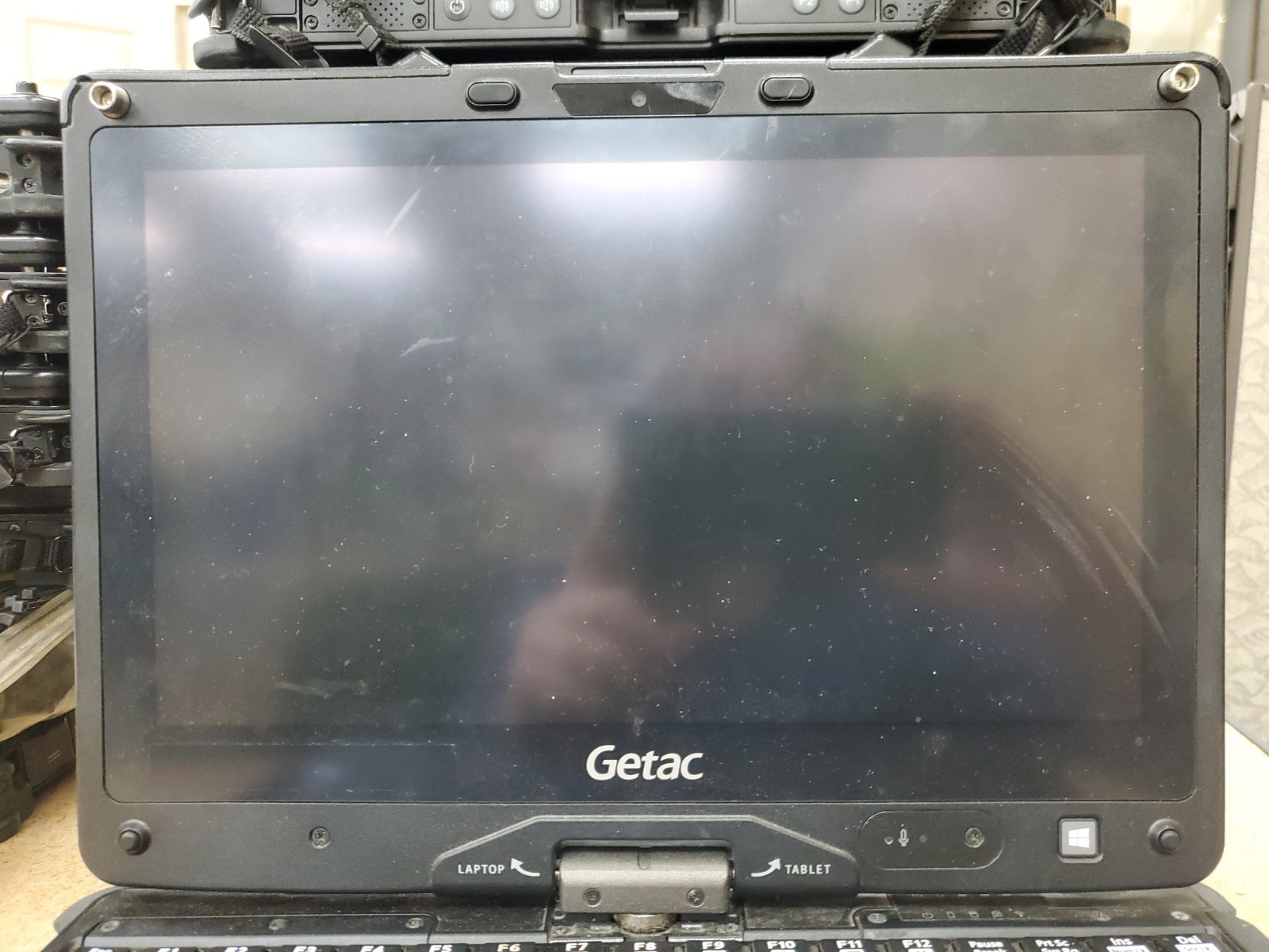 GETAC V110 Laptop Tablet Touch Screen i5-4300U 1.90GHz 8gB No HDD 9785hrs