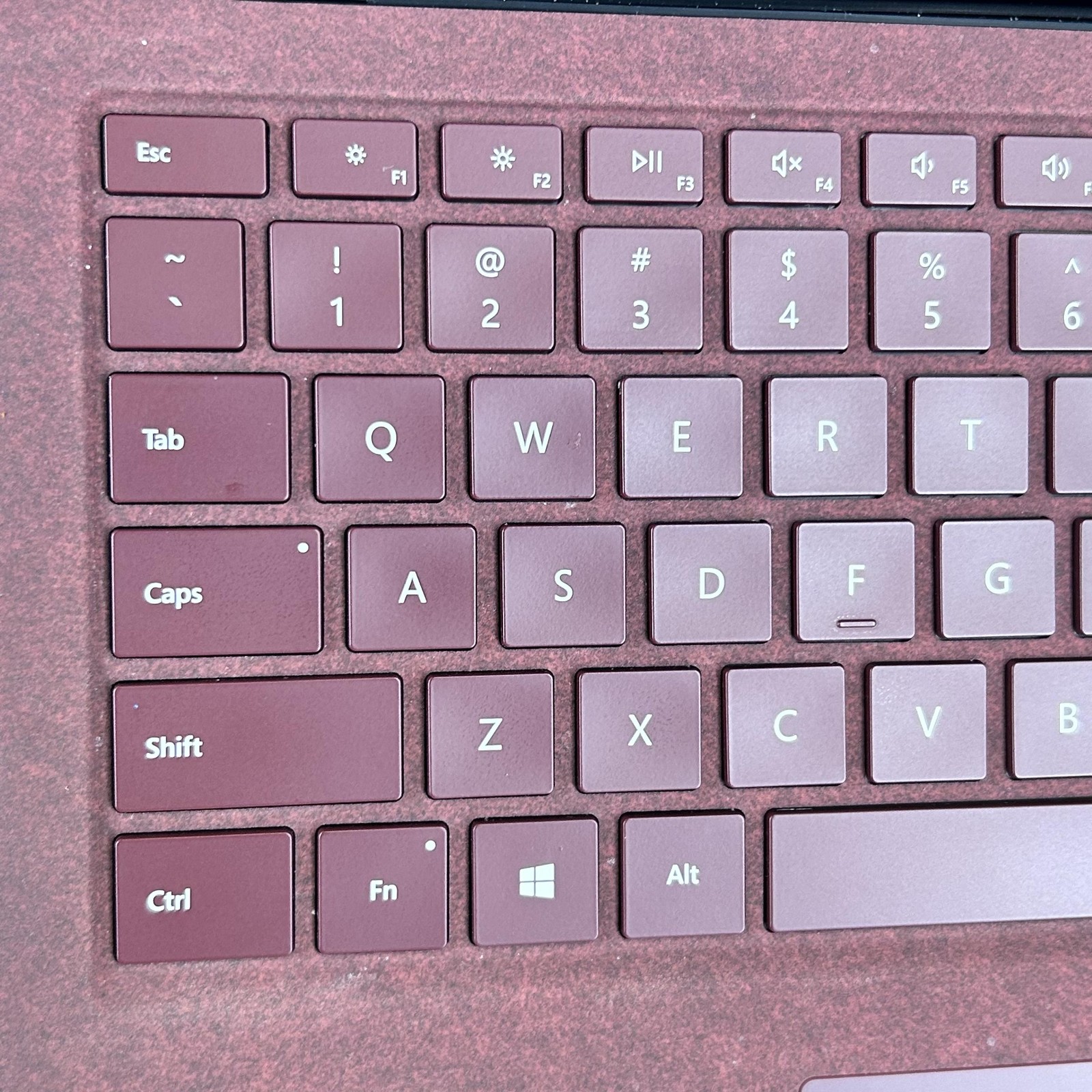 Microsoft Surface Laptop 2 13.5 2K TOUCH i5-8250U 1.60GHz 8GB 256GB SSD Good