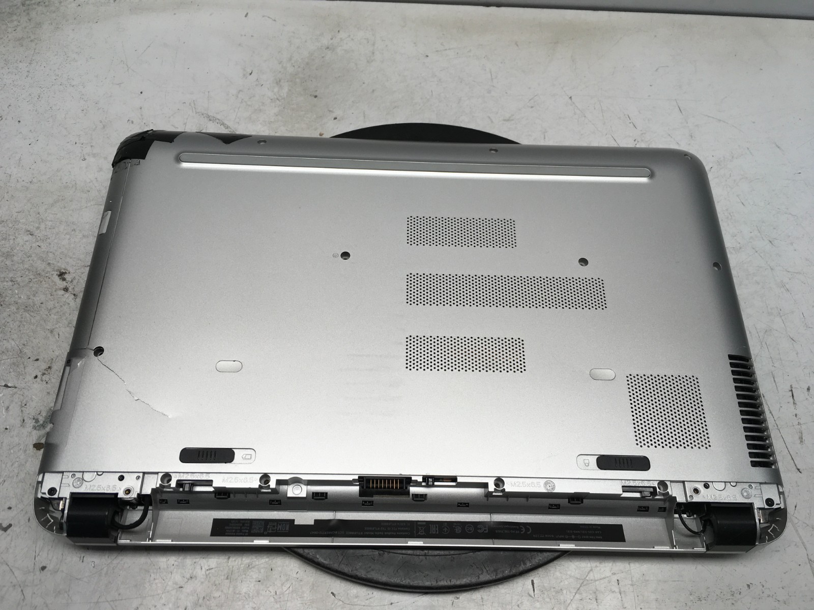 HP Pavilion 15-AB121DX AMD A10-8700P 1800MHz 4 GB NO HDD No Batt