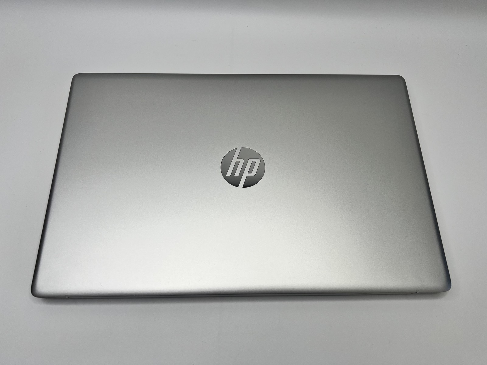 HP 17-cn4153cl HD+ Core 5 120U 16GB RAM 1TB SSD Windows 11 Home Touch Screen