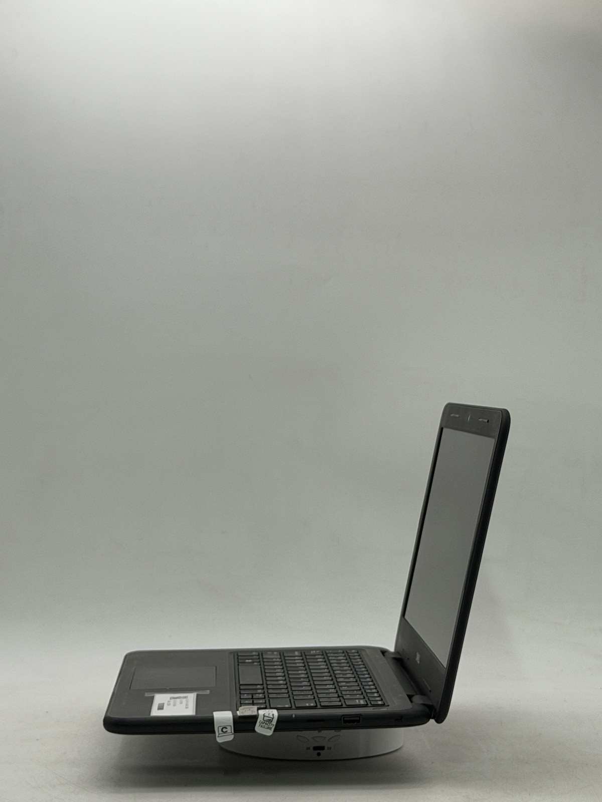 Dell Latitude 3310 13.3in i5-8265U 8GB 128GB NO OS – Read