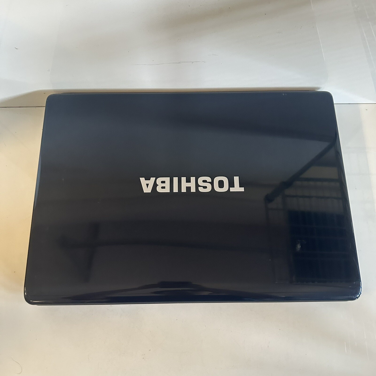 17.1” Toshiba Satellite L355D-S7825 Laptop Scraps/Salvage