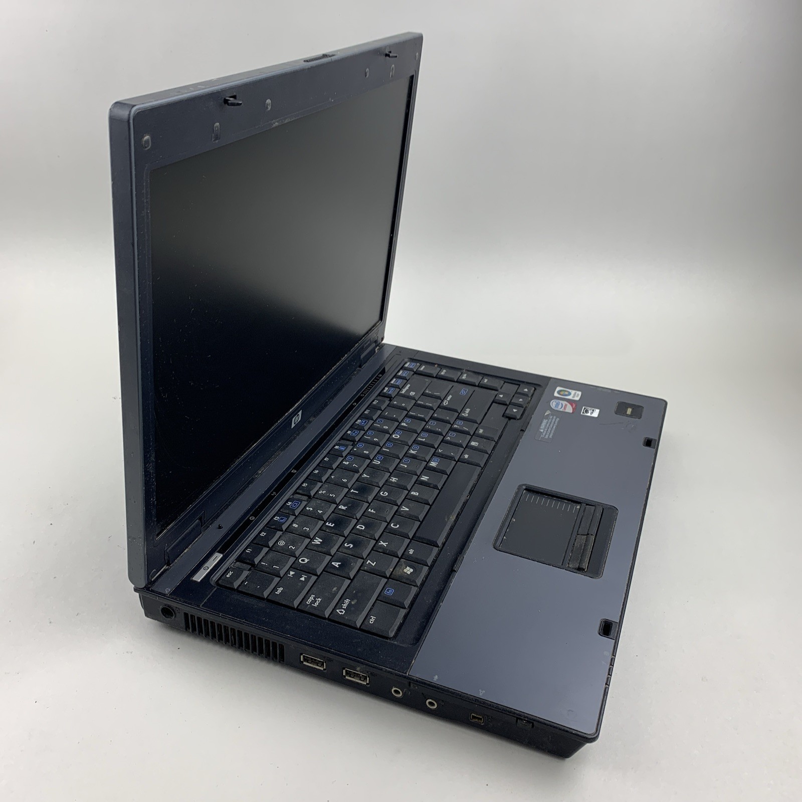 HP Compaq 6710b Core 2 Duo 2.10GHz 2GB RAM 15.4″ No Batt./ HDD/OS – BAD SCREEN