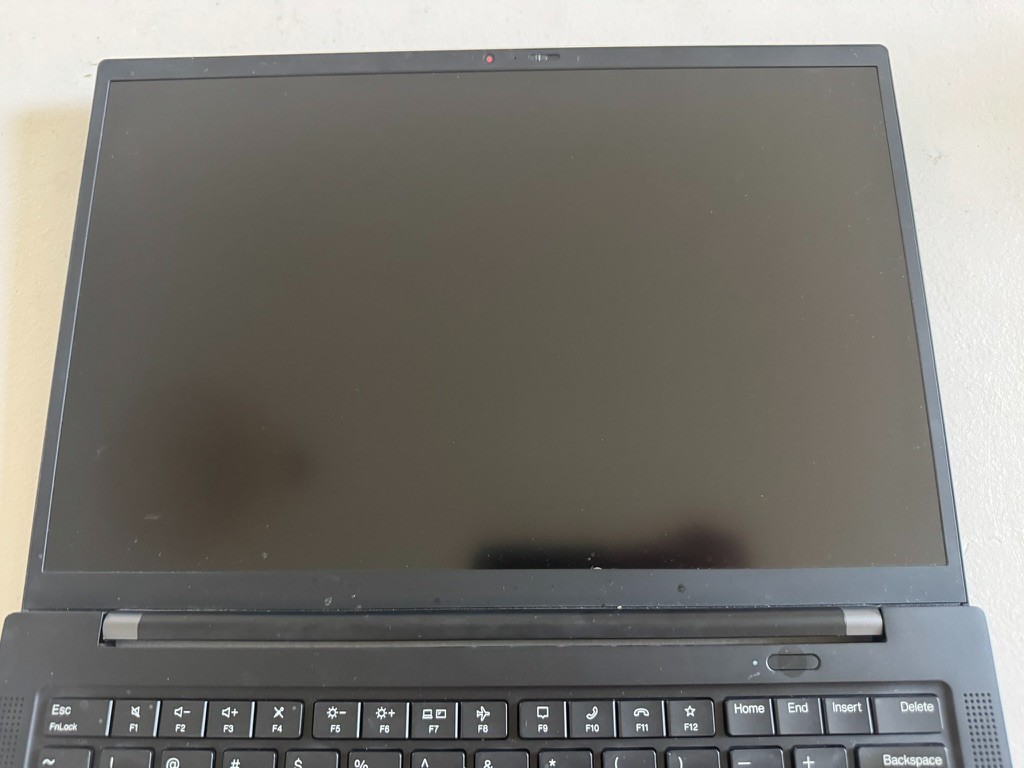 Lenovo ThinkPad X1 Carbon Gen 9 Laptop Intel Core i5-1135G7 16GB RAM – No SSD