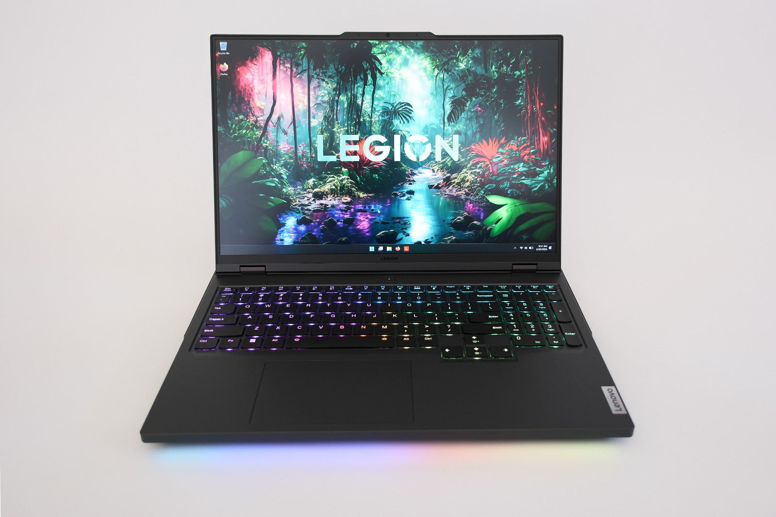 Lenovo Legion Pro 7 16IRX8H, 16″, i9-13900HX, NVIDIA RTX 4080, 32GB Ram, 1TB SSD