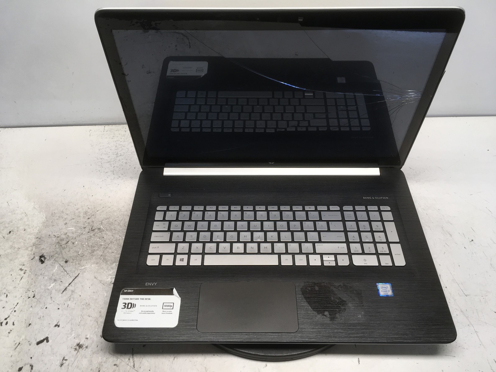 HP Envy M7-N109DX Intel Core i7-6500U 2.5GHz No RAM NO HDD No Batt – SCREEN DMG