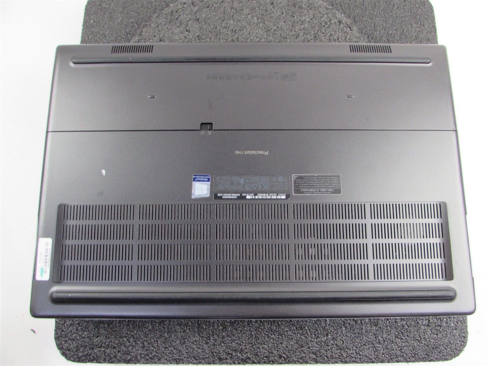 DELL PRECISION 7740 17.3″ I7-9750H NO SSD 64GB RAM NVIDIA RTX 4000 NO O.S