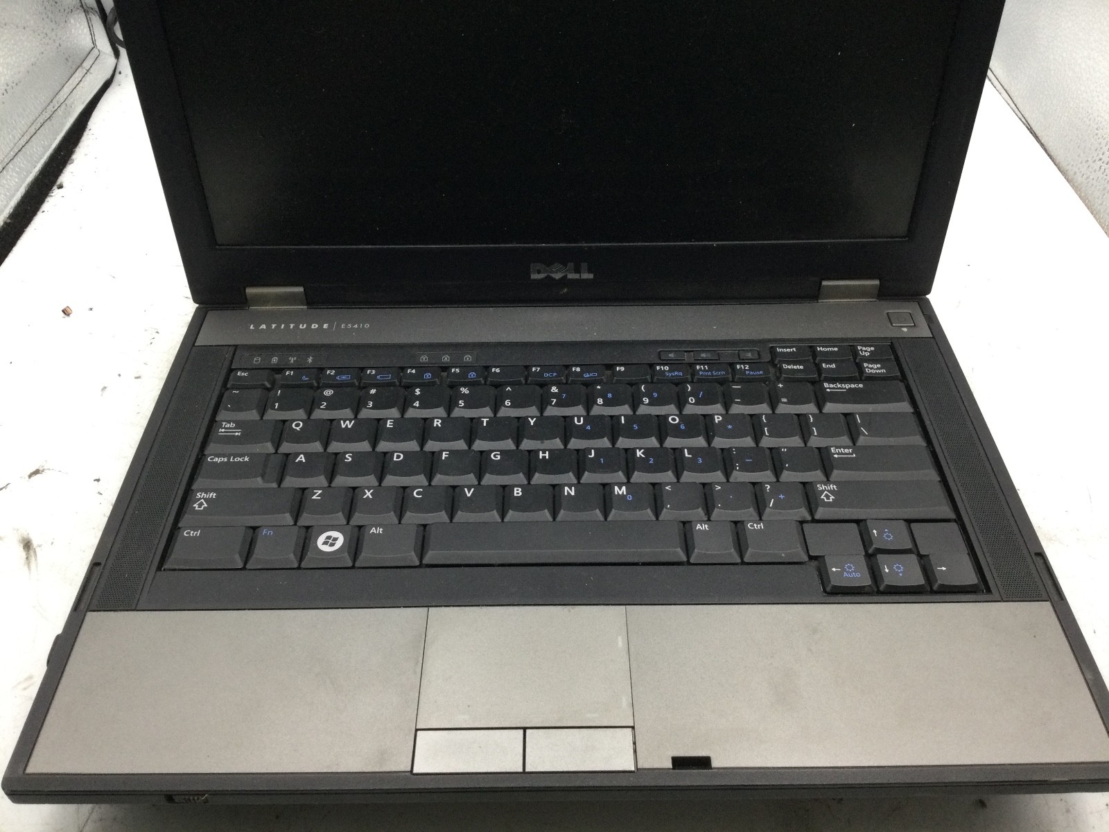 DELL LATITUDE E5410 – FOR PARTS – NO CPU – NO RAM – 14″ – READ DESCRIP – BB
