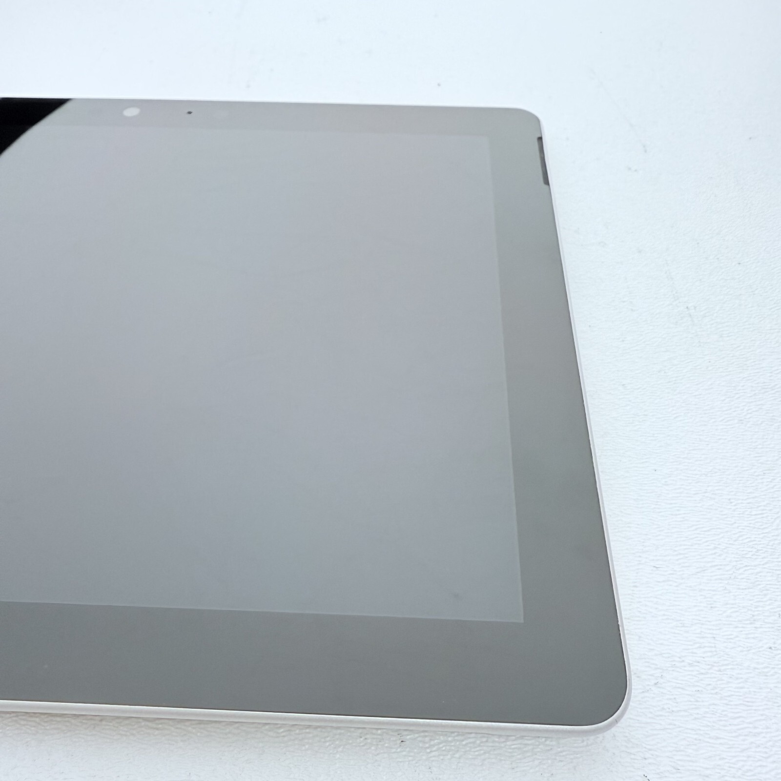 Microsoft Surface Go 1 1901 10″ 4425Y 1.6GHz 8GB RAM 128GB *FOR PARTS*