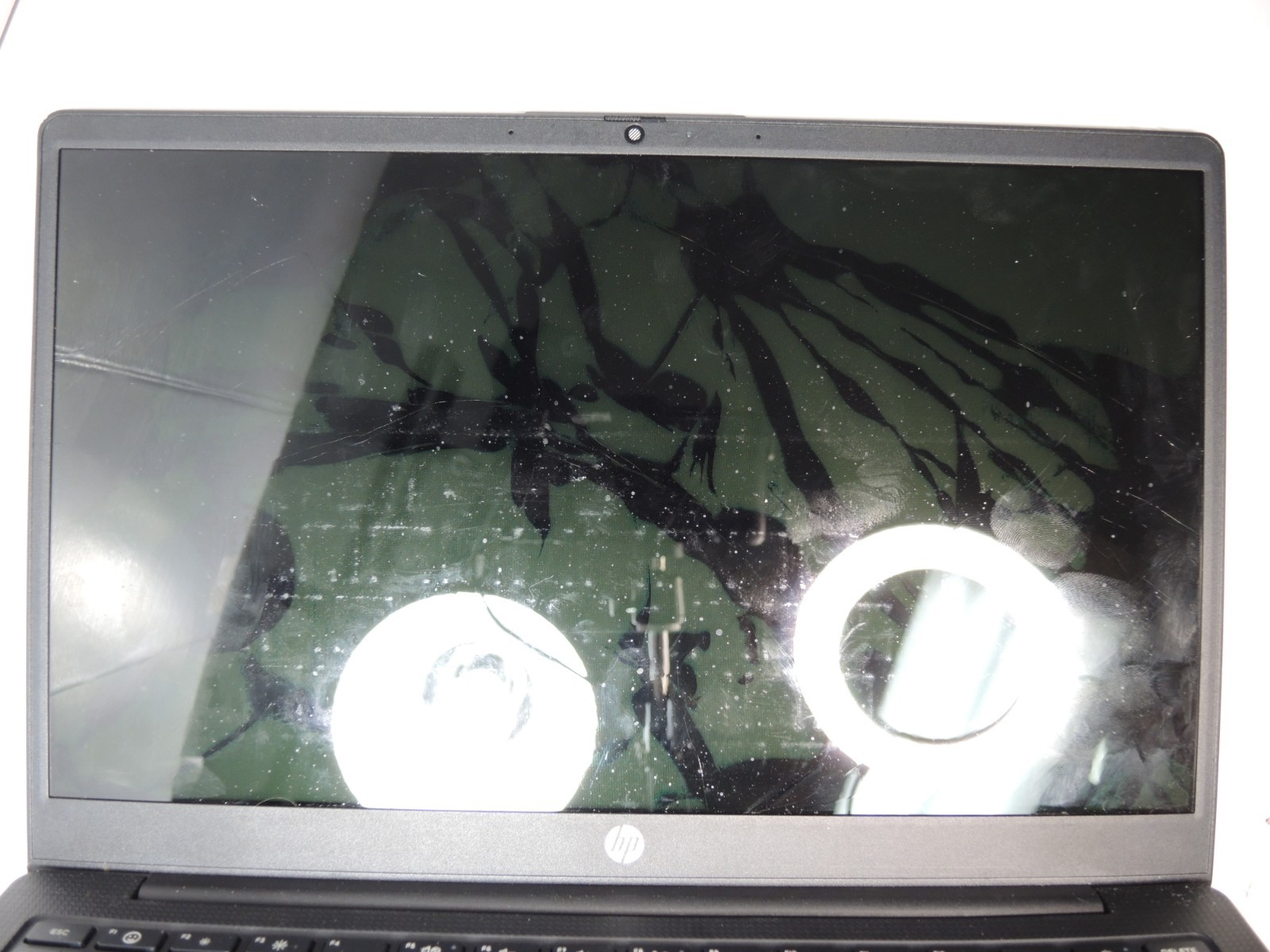 HP Laptop 14z-em000 Laptop (Parts Only) – Dead Board, Cracked Screen, No RAM/SSD