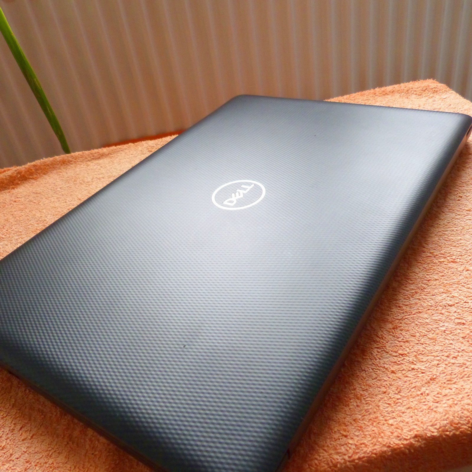 Dell 3793 Inspiron 17 inch FULLHD CARBON LOOK l 10GEN Core i7 SSD Windows 11