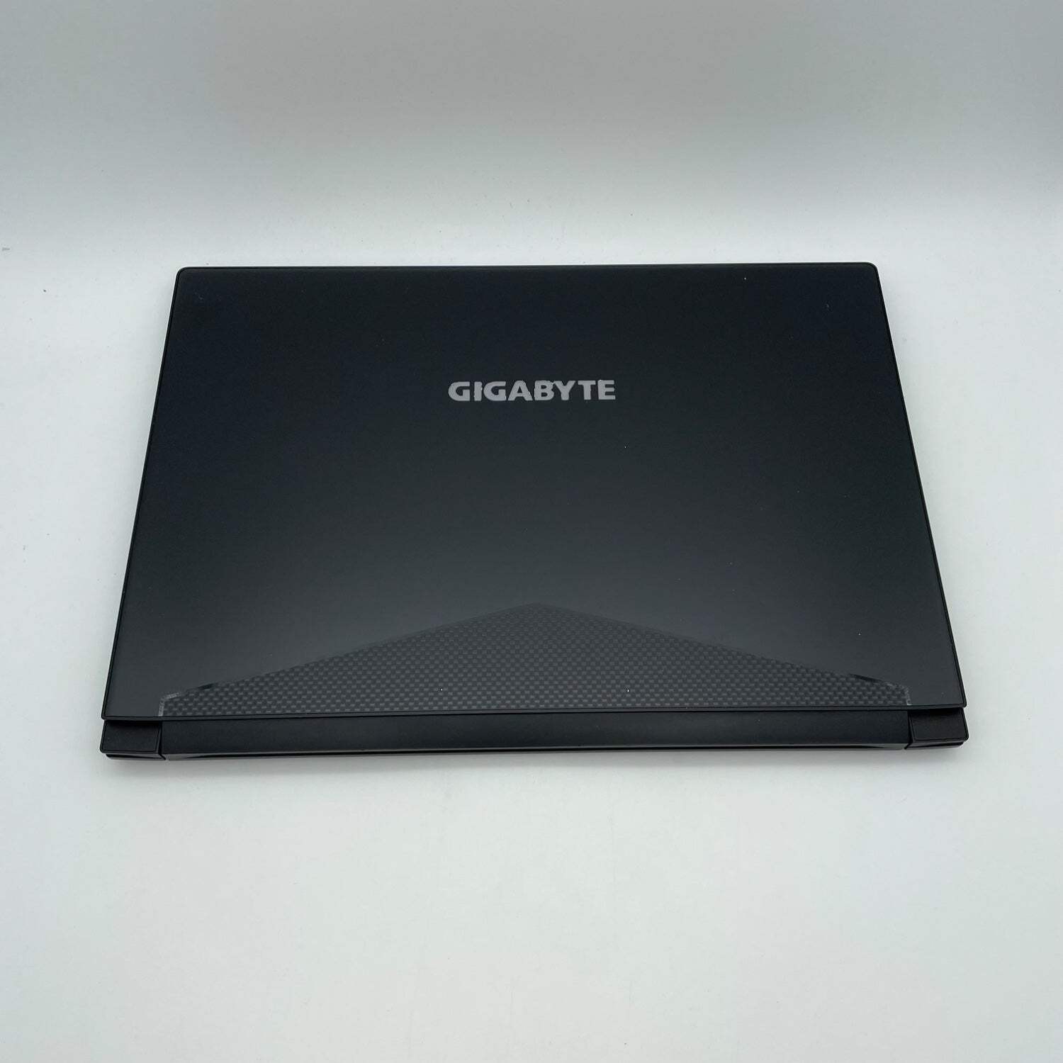 Gigabyte AERO 15.6″ i7-8750H 2.21GHz 16GB RAM 512GB SSD GeForce GTX 1070 Max-Q