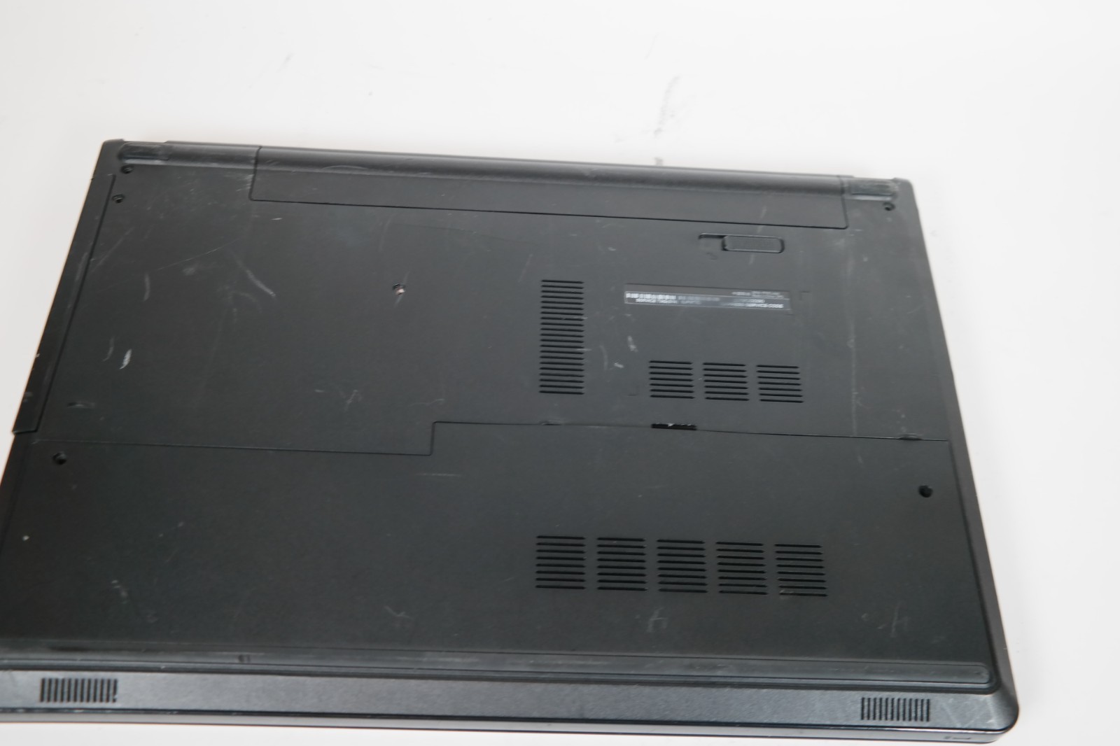 Dell Inspiron 5559 15.6″ Pentium N3540 – 4GB RAM – No HDD – Broken Trackpad