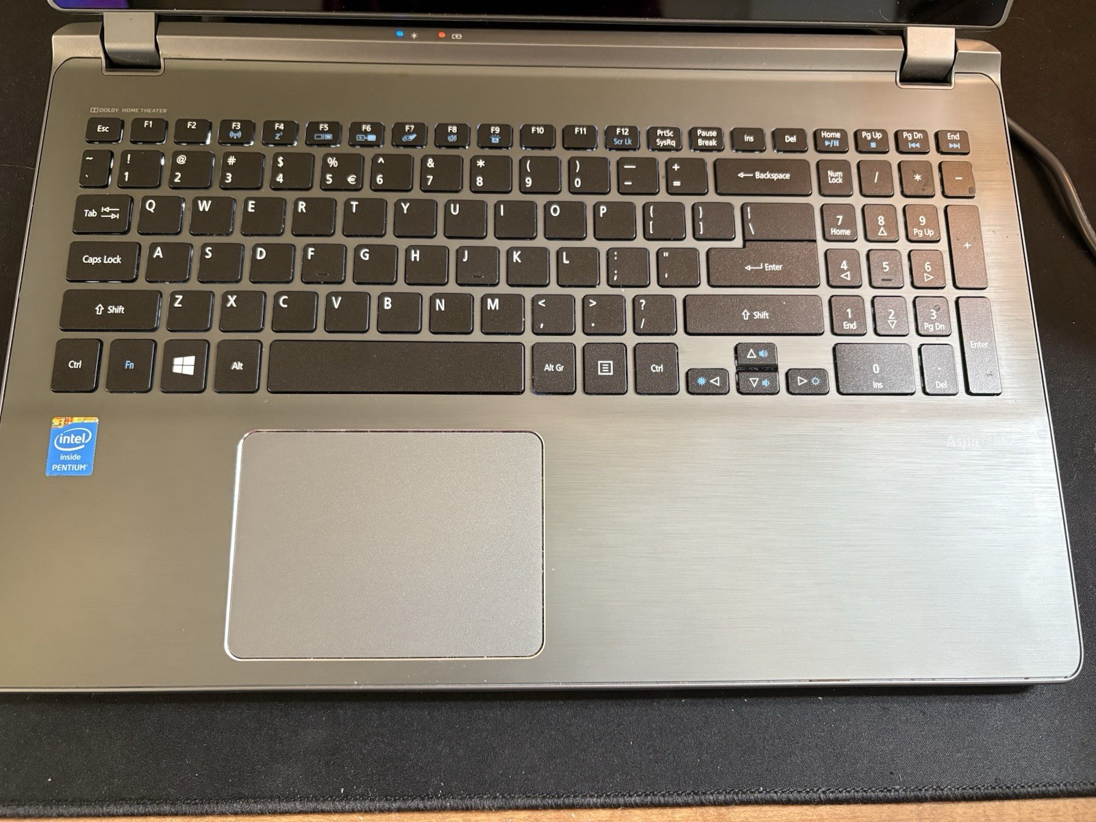 Acer Aspire 15.6″ Touchscreen Laptop Pentium 2117U 6GB 750GB HDD W10H