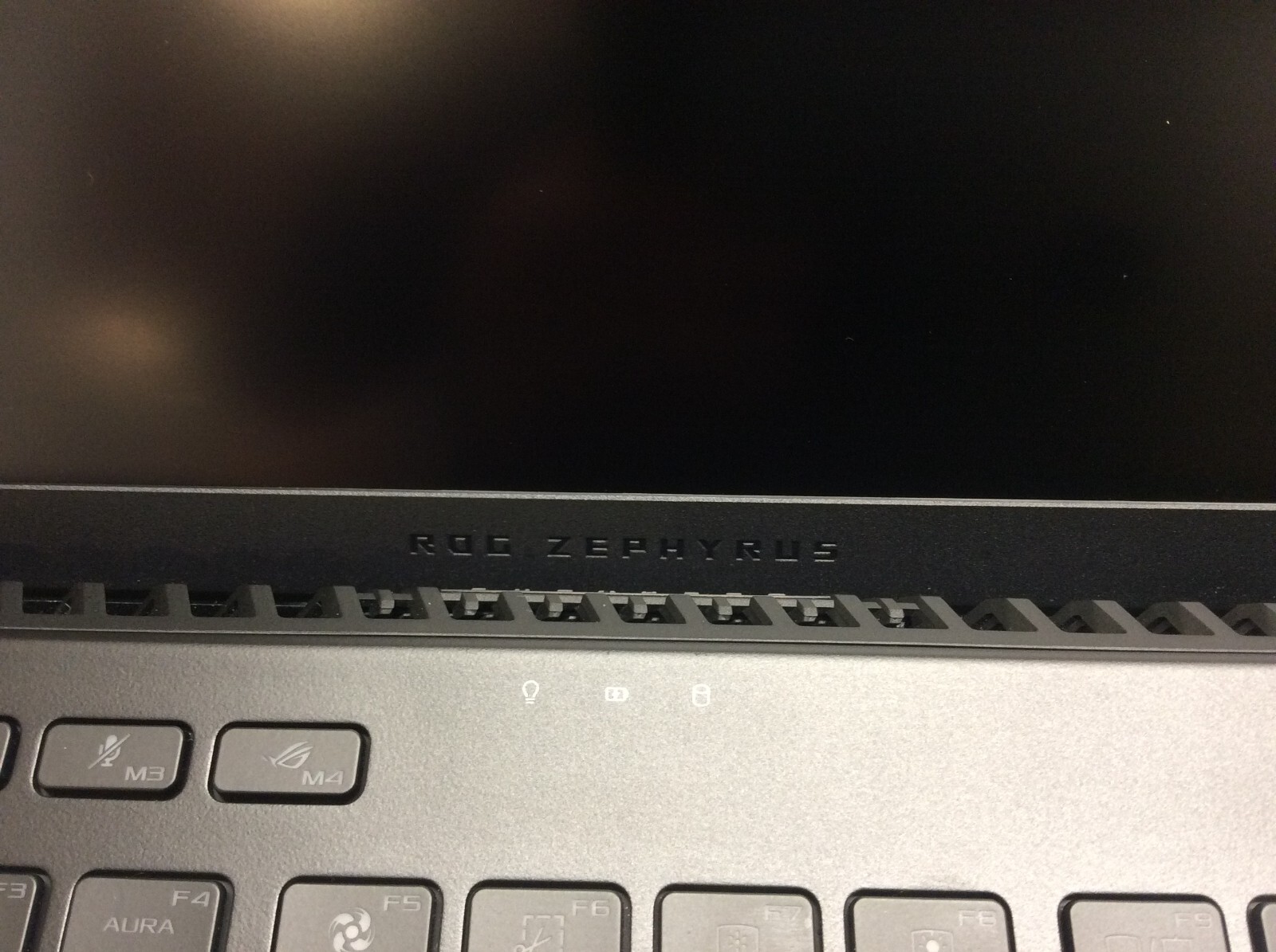 ASUS ROG Zephyrus M16 16″ i9-13900H 2.6GHz 16GB RAM 1TB SSD GeForce RTX 4070