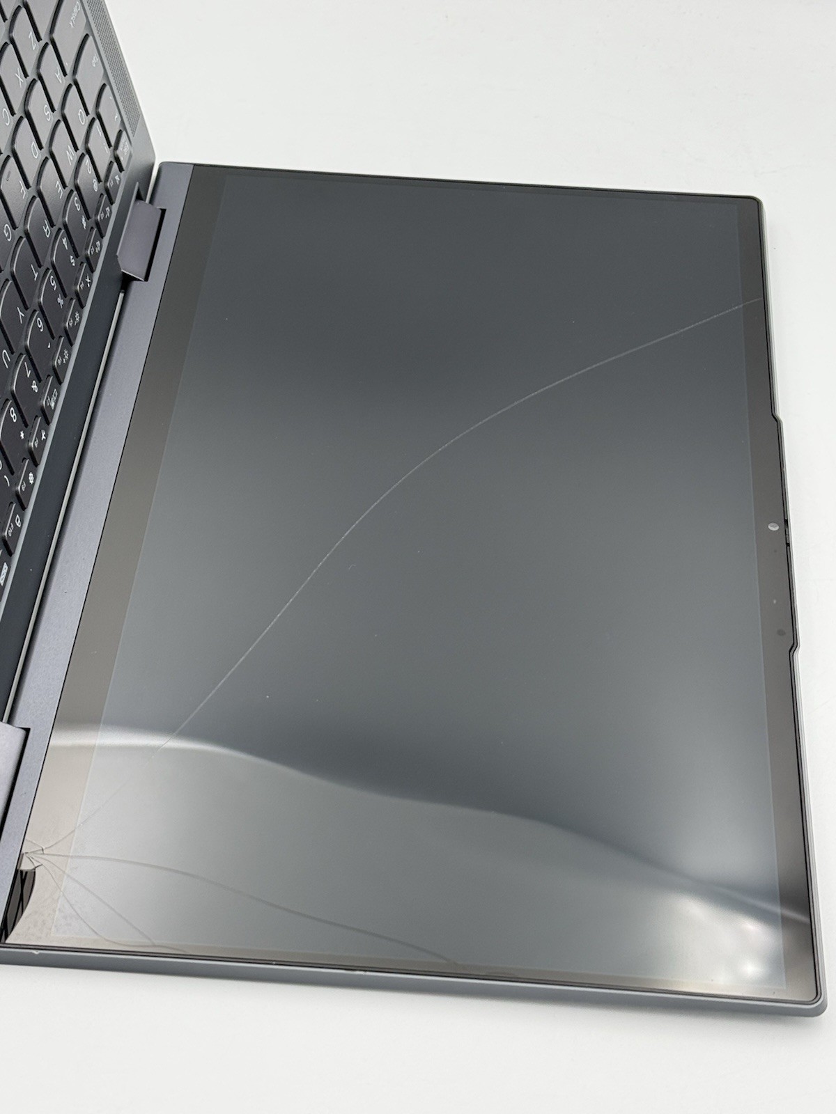 Lenovo Yoga 7 14ITL5 – 14” i5 11th Gen/8GB RAM/512GB SSD (SCREEN CRACK) – 37C