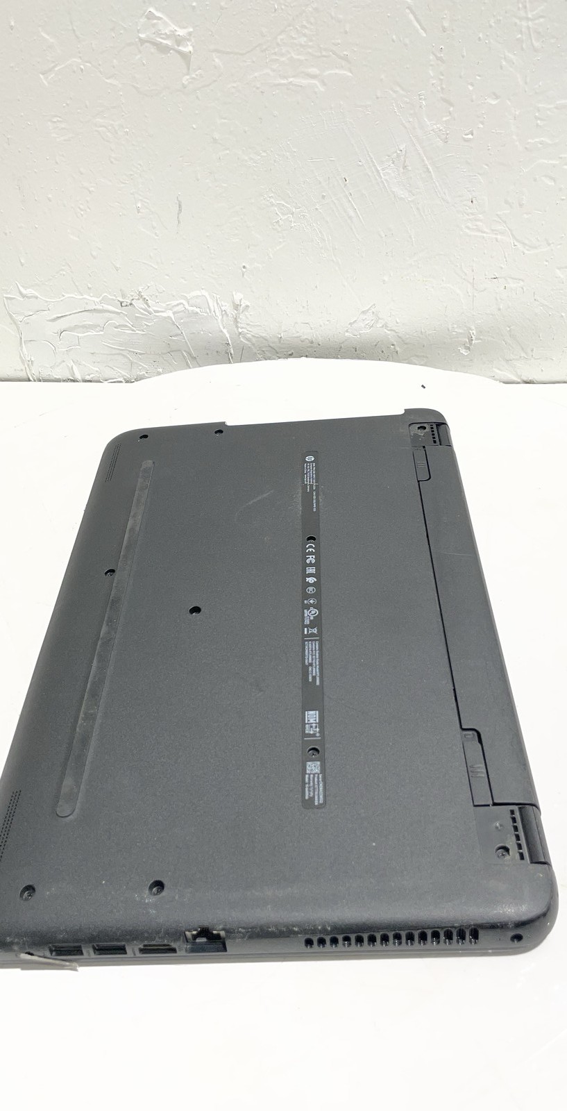 HP 15-ba009dx 15.6″ Black Laptop Unit For Part Or Repair