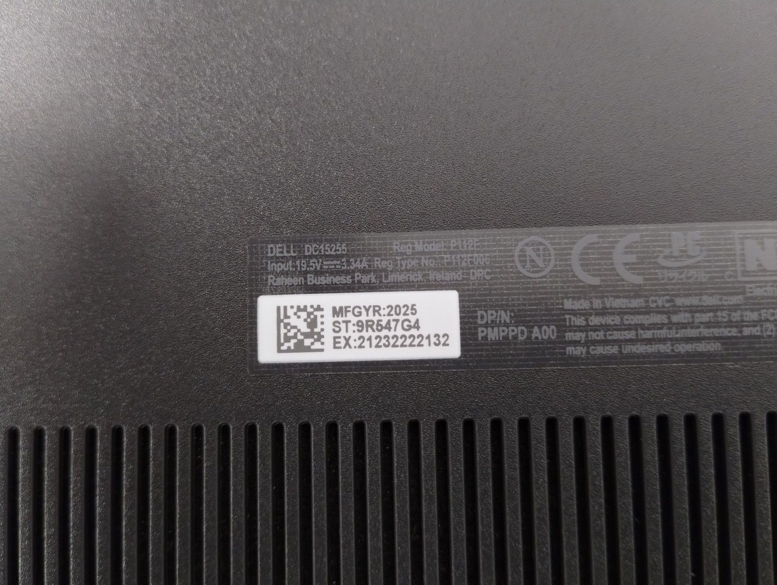 DELL 15 DC15255 G8MK9,, AMD Ryzen 7 7730U,, 2.00 GHz, 16 GB RAM, 512 GB NVMe