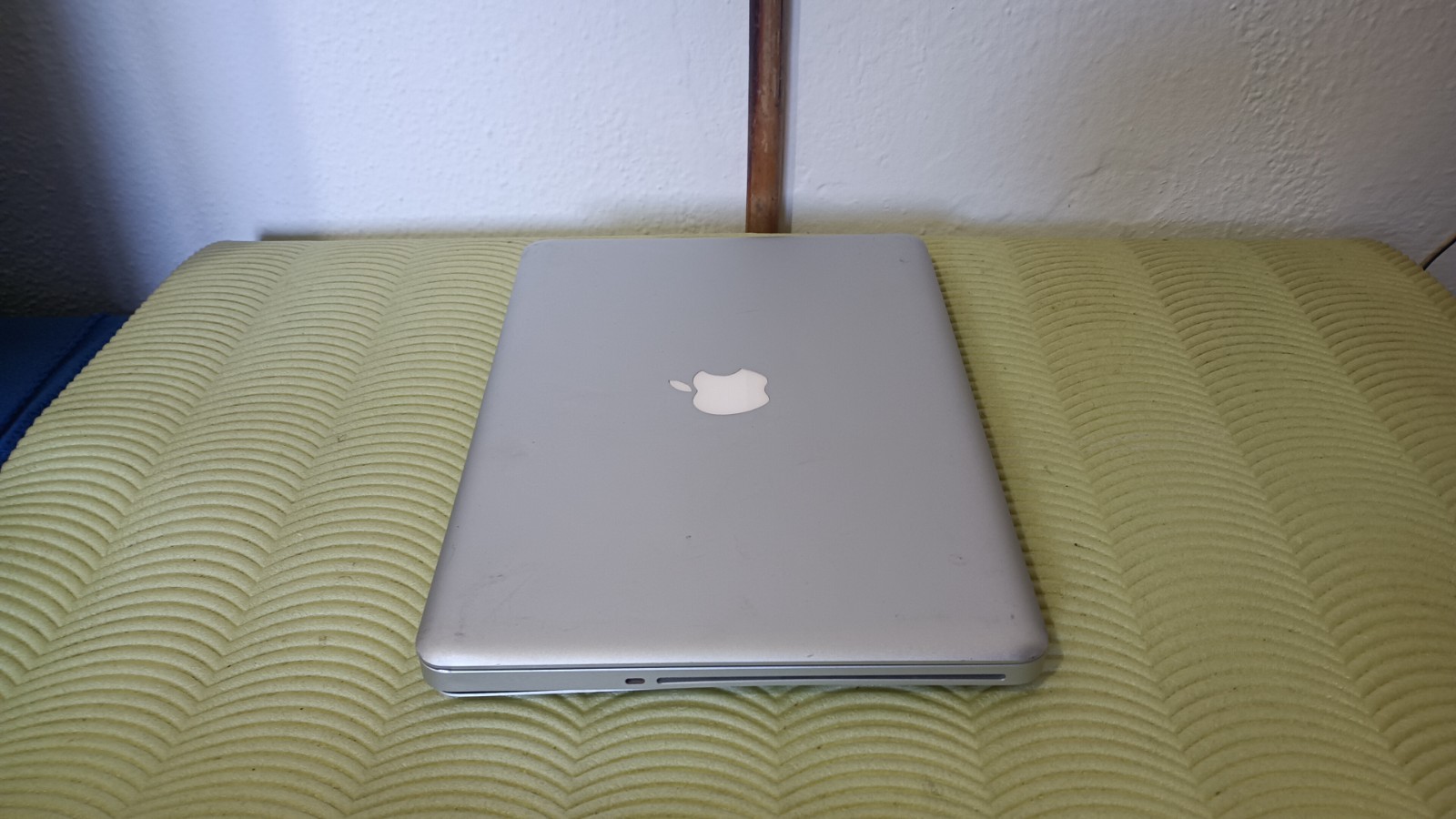macbook air a1386 13″ 2009 core 2 duo 4GB 256gb ssd OSX CATALINA