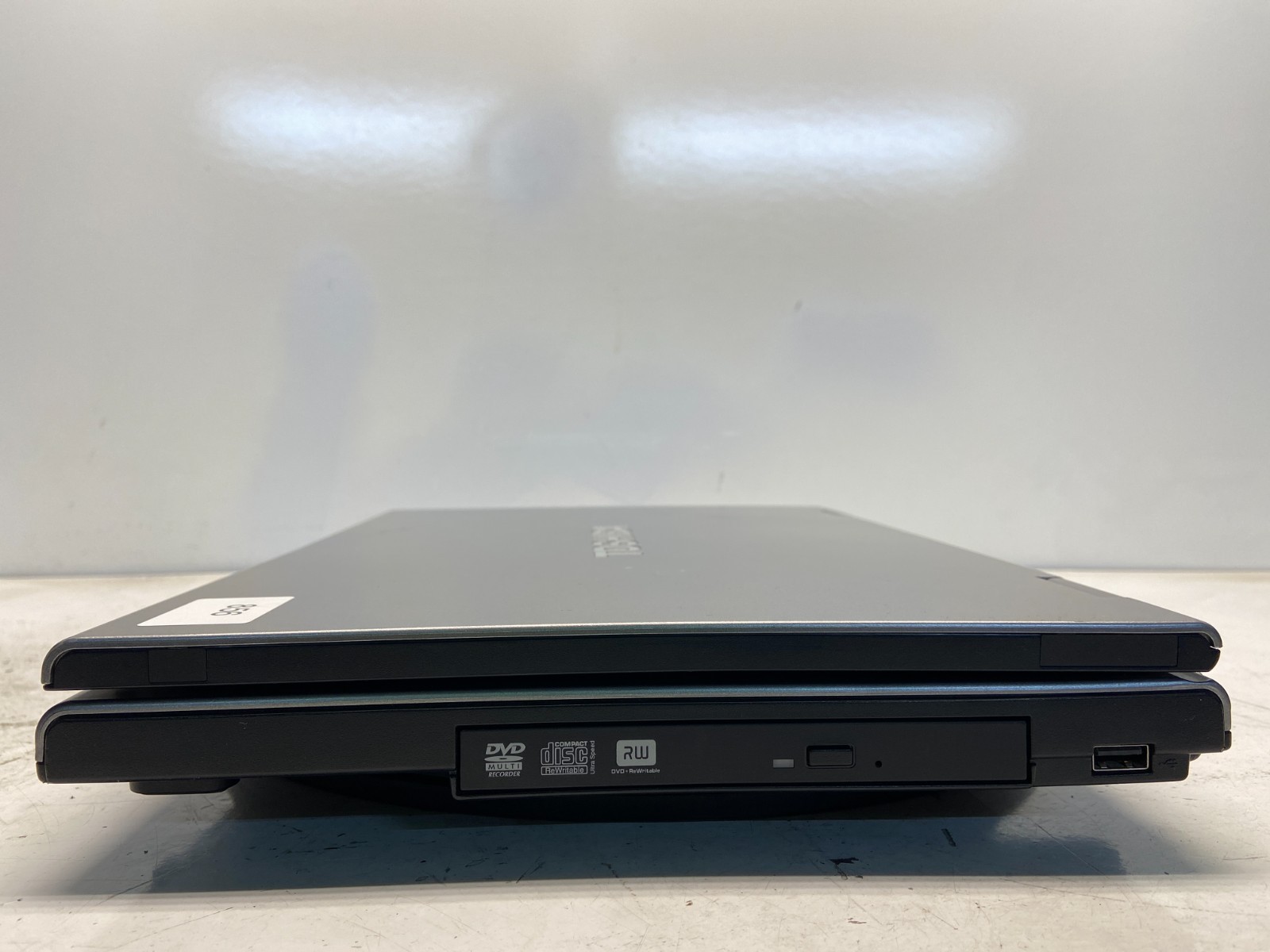 Toshiba Tecra A9 Intel Core 2 Duo Processor T7300 2GHz 2 GB NO HDD