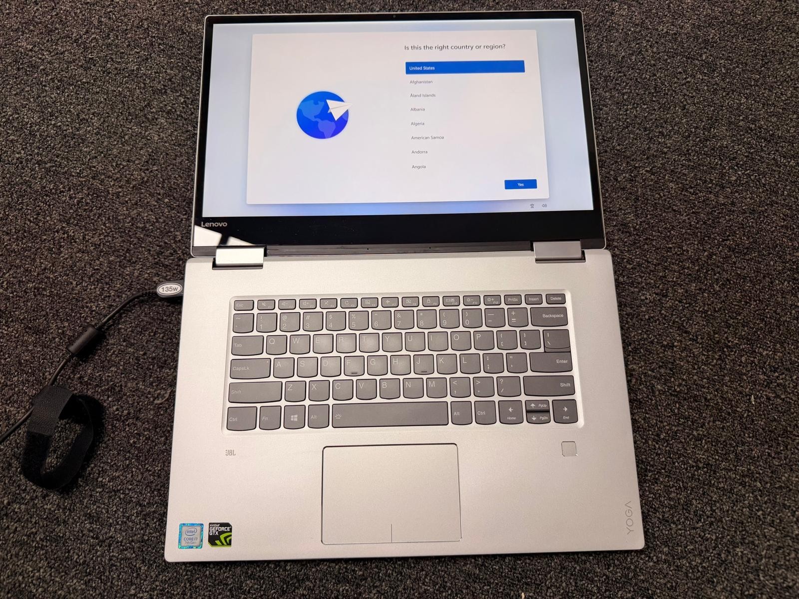 Lenovo Yoga 720-15IKB i7-7700HQ | 2-in-1 15.6″ 4K UHD IPS Touchscreen Win11Pro