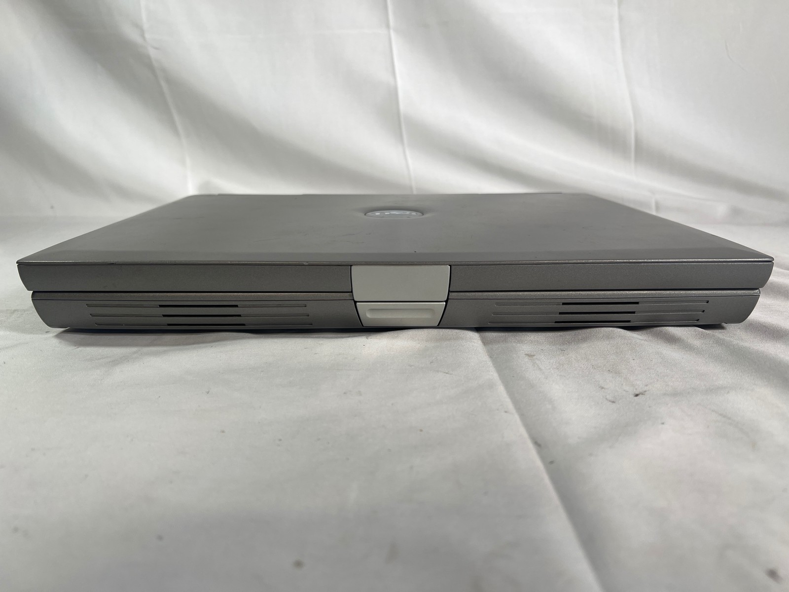 Dell Latitude D800 WinXP Pentium M 1.70GHz 2 GB 40GB 15.4″ 1920×1200