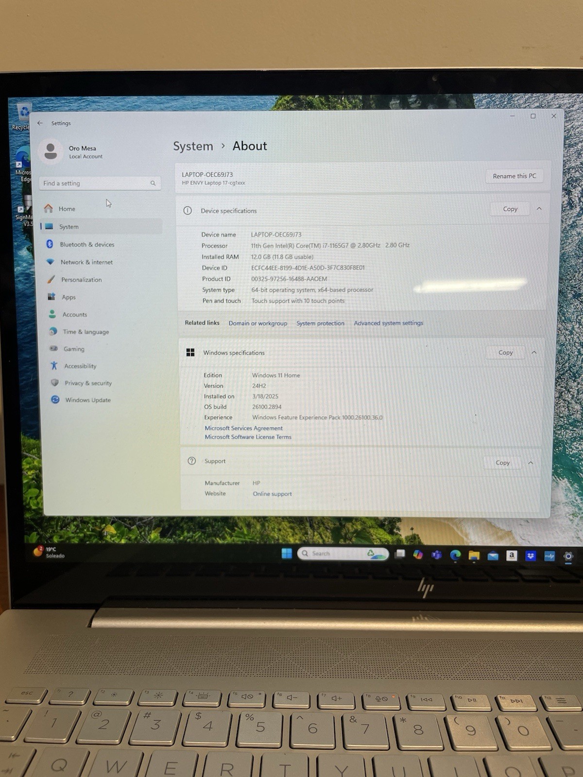 HP envy 17-cg1010nr- 105644-1 JE