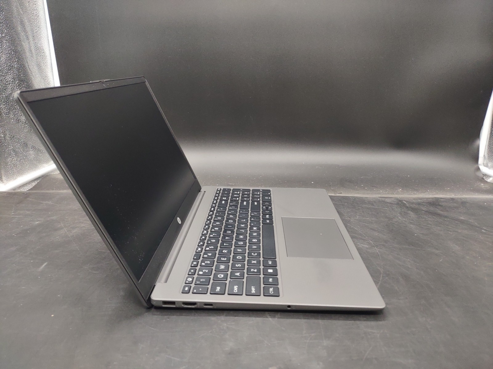 HP 255 G10 AMD Ryzen 7 7730U @ 2.0GHz 64GB RAM 1TB NVME NO OS